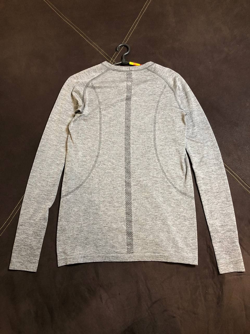 Lululemon Lululemon Shirt Womens Gray Swiftly Tech Long Sleeve Size M / US 6-8 / IT 42-44 - 3 Thumbnail