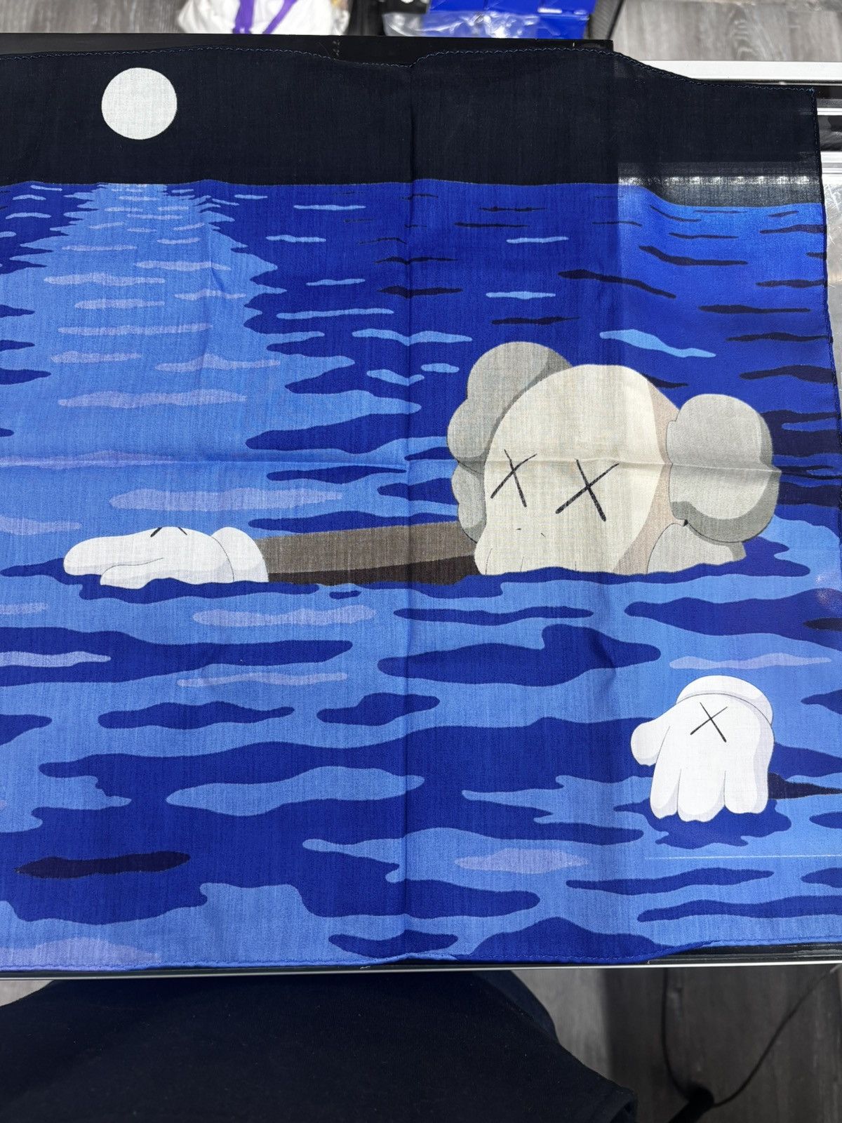 Kaws Kaws Tide Scarf Handkerchief Tokyo First Companion Figure Size ONE SIZE - 5 Thumbnail