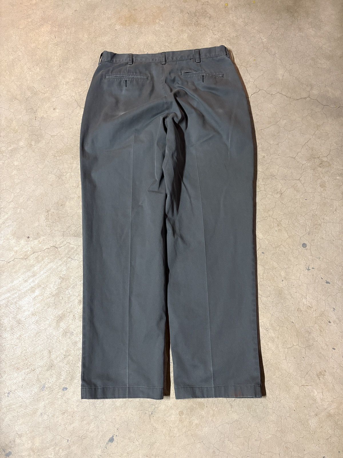 L.L. Bean Vintage 00’s L.L. Bean Casual Cotton Chino Pants Stone Gray Size US 35 - 3 Thumbnail