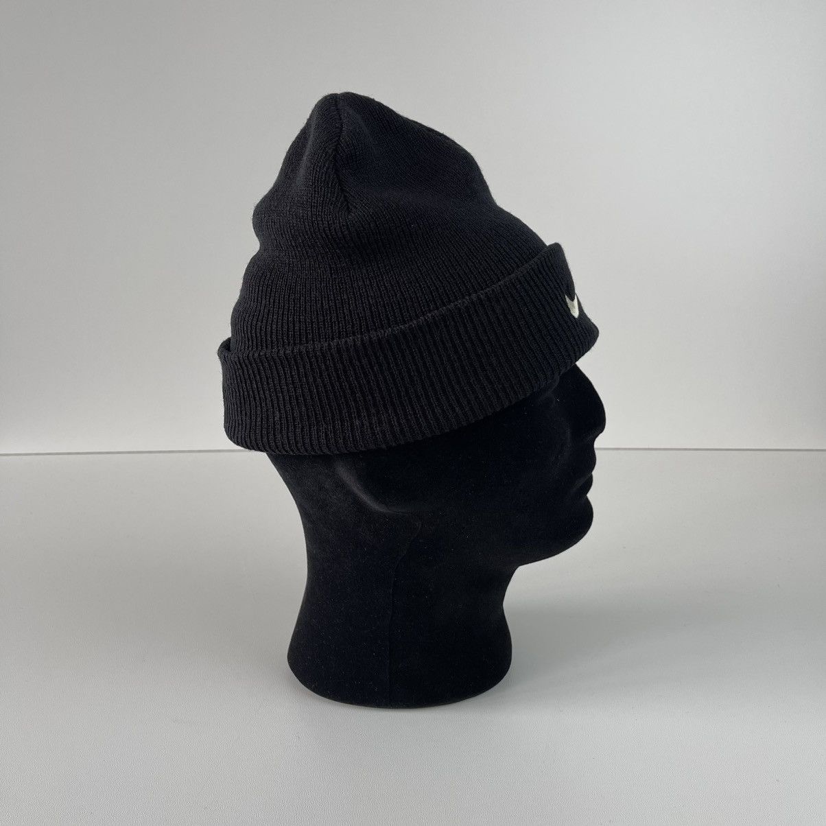 Nike Nike Swoosh Logo Vintage Beanie Hat Black Y2K Gorpcore Size ONE SIZE - 4 Thumbnail
