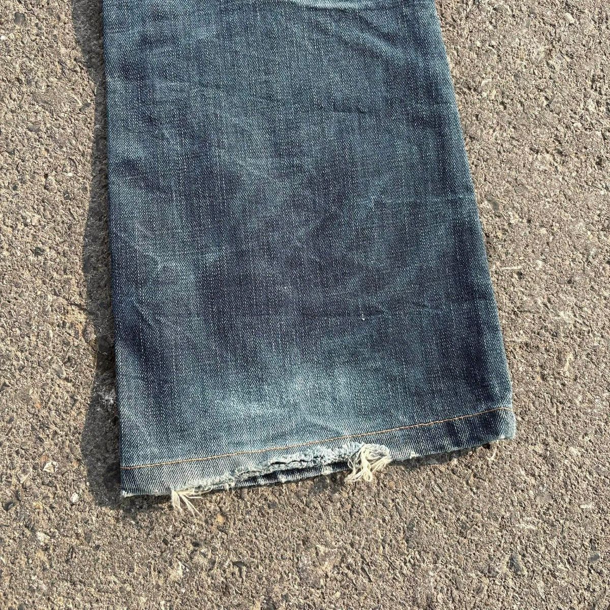 Tornado Mart ❌SOLD❌RIOBERA Flare Jeans Distressed Skull Button 30 Size US 30 / EU 46 - 20 Thumbnail
