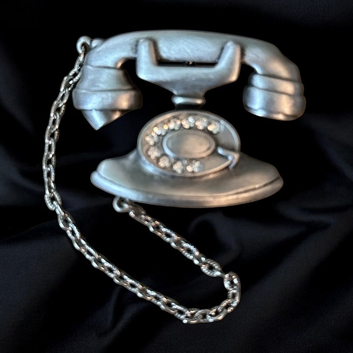 Other × Vintage Vintage Jonette Jewelry rotary phone brooch Size ONE SIZE - 1 Thumbnail