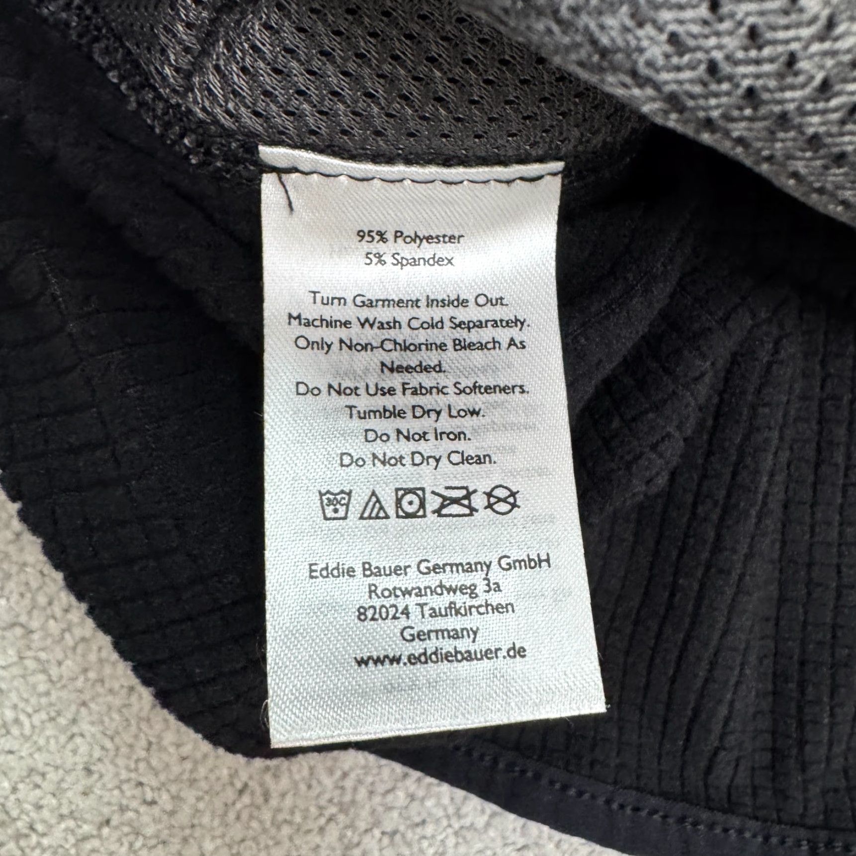 Eddie Bauer Eddie Bauer Full Zip Jacket Mens Medium Black Pockets Stretch Breathable All Seasons 1/4 Zip Full Zip Coat Activewear Indoor Outdoor Size US M / EU 48-50 / 2 - 6 Thumbnail