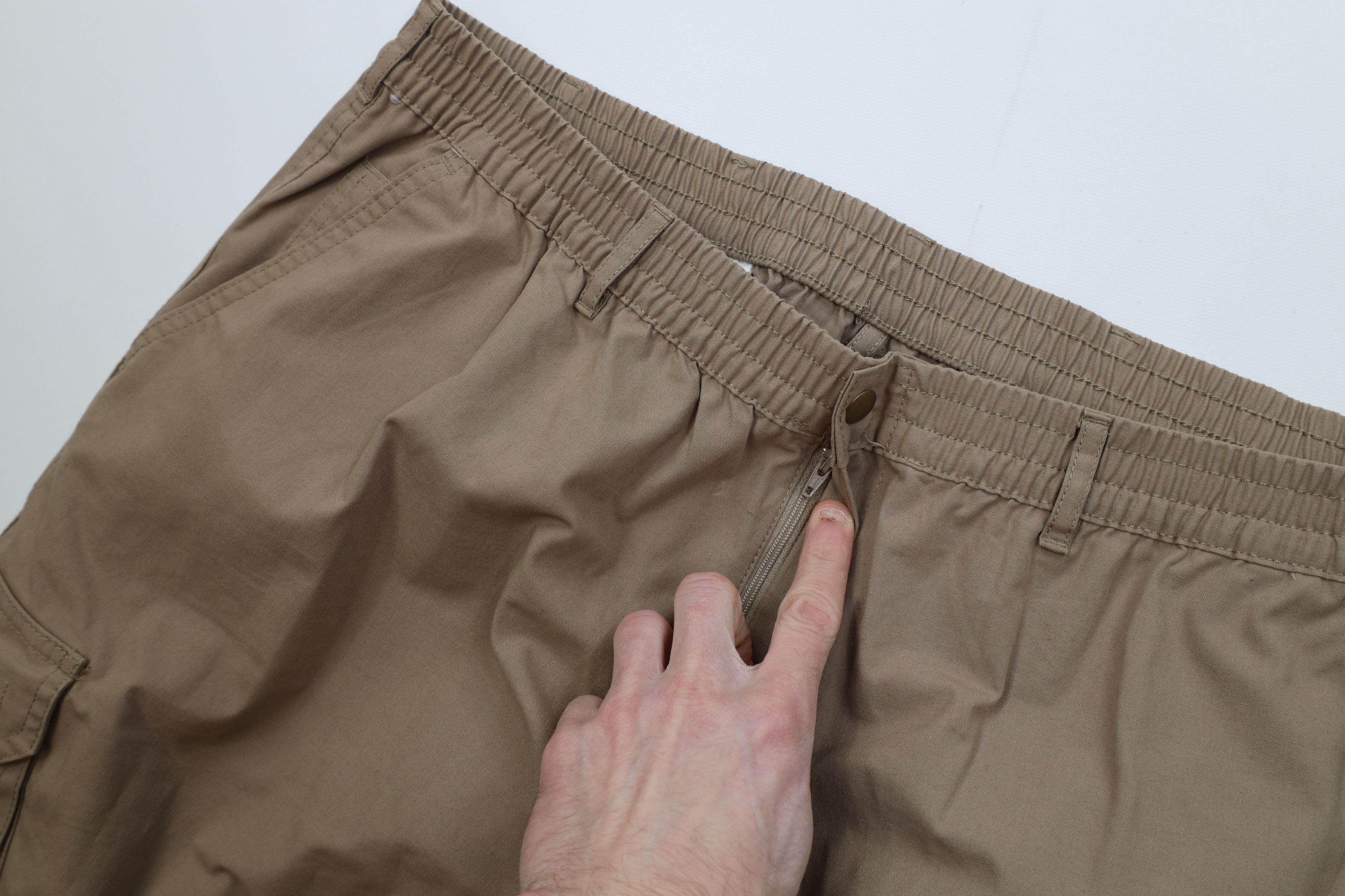 Vintage Vintage 90s Streetwear Baggy Wide Leg Cargo Pants Khaki Size US 44 / EU 60 - 7 Thumbnail