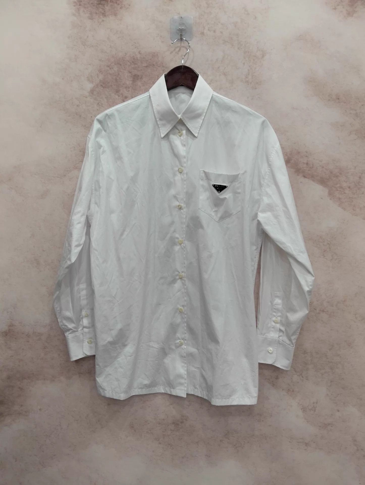 Prada Prada Triangle Logo Pocket White LS Shirt 38 Size US S / EU 44-46 / 1 - 1 Thumbnail