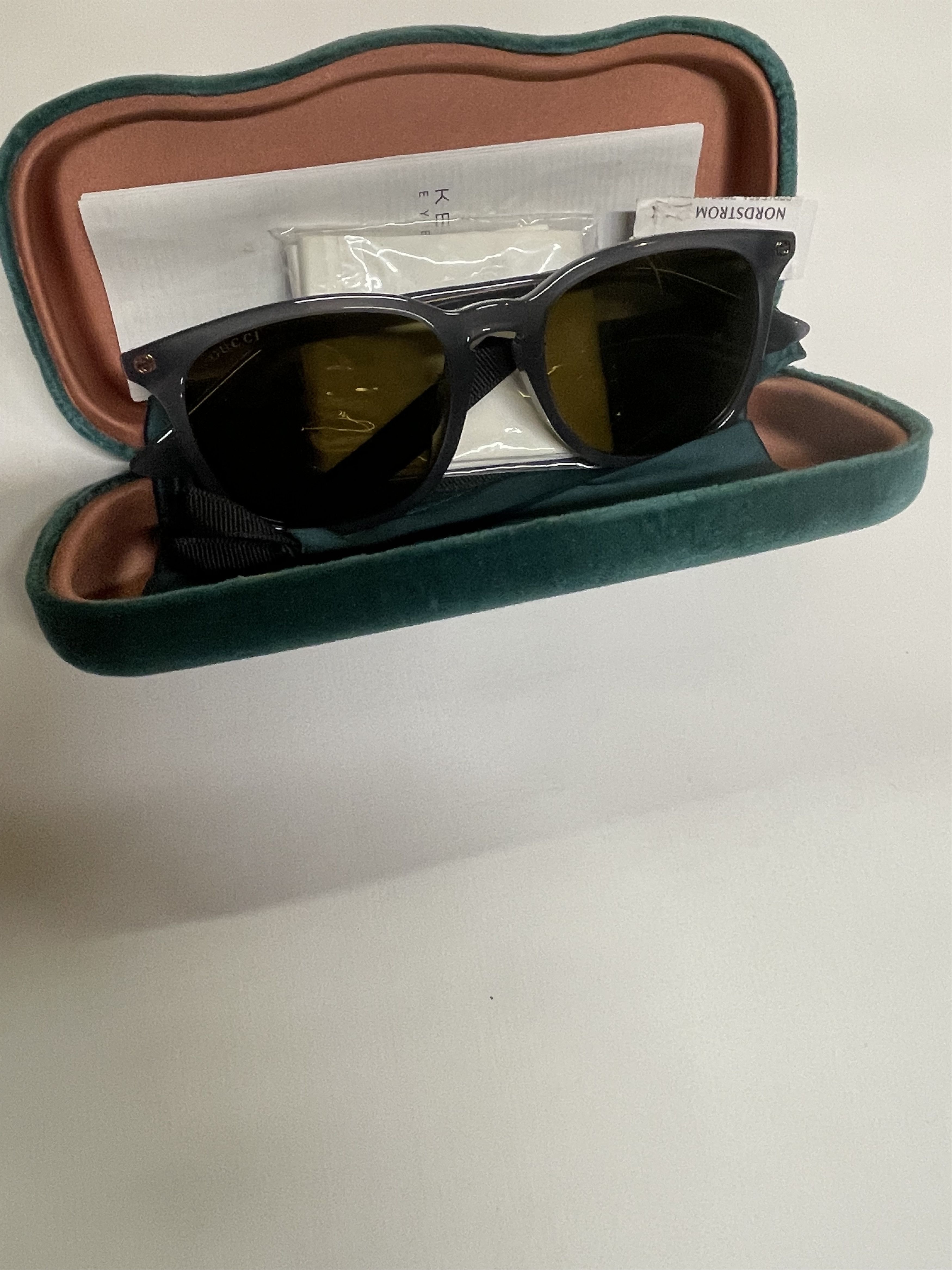 Gucci Gucci GG0154SA 004 Shiny Milky Grey Unisex Sunglasses Size ONE SIZE - 1 Thumbnail