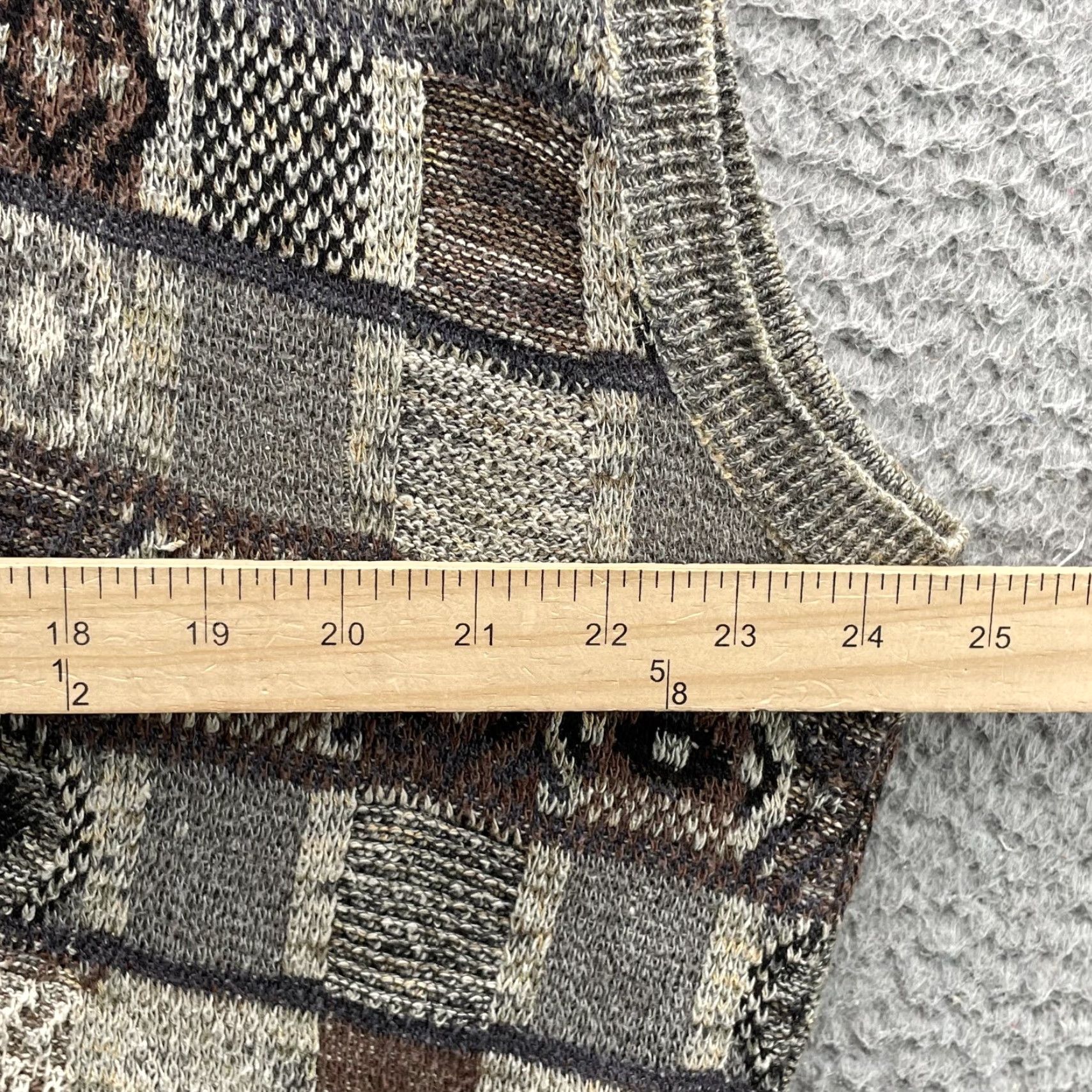 Vintage VINTAGE Tricots St Raphael Saks Fifth Ave Vest XL Silk Blend Fisherman Grandpa USA Geometric Knit Lightweight Classic Mens Brown Size US XL / EU 56 / 4 - 5 Thumbnail