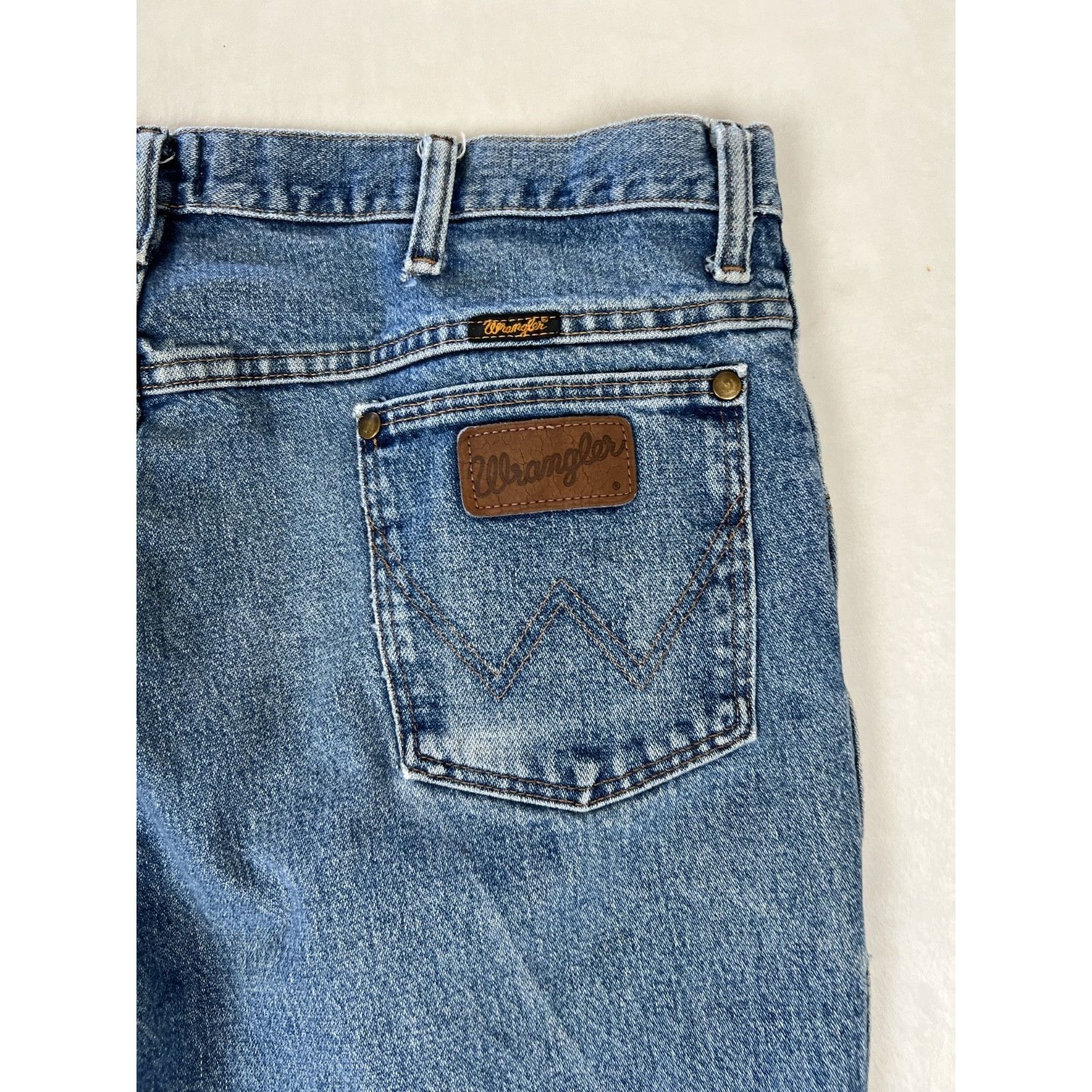 Wrangler Wrangler MWZ Slim Fit Cowboy Blue Denim Jeans Men's Size 36x Size US 36 / EU 52 - 9 Thumbnail