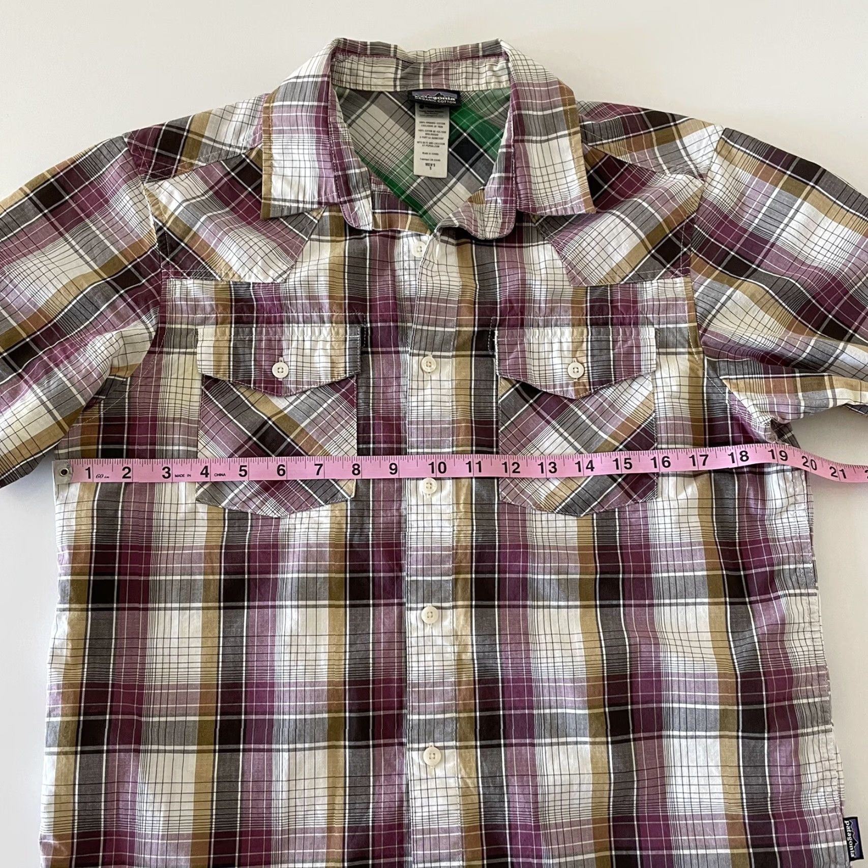 Patagonia Patagonia Shirt Short Sleeve Button-Up Plaid Purple S Mens Small Organic Size US S / EU 44-46 / 1 - 4 Thumbnail