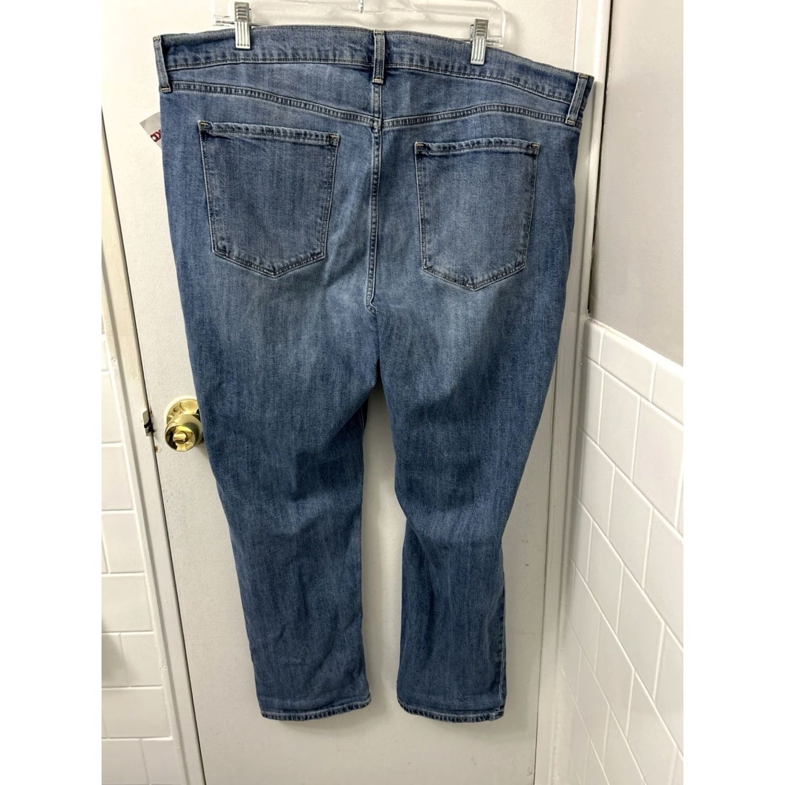 Old Navy VINTAGE Old Navy Jeans Womens 18 Boyfriend Mid Rise Distressed Denim Blue Relaxed Pockets 28in Inseam Womens Size 40" / US 18 - 6 Thumbnail