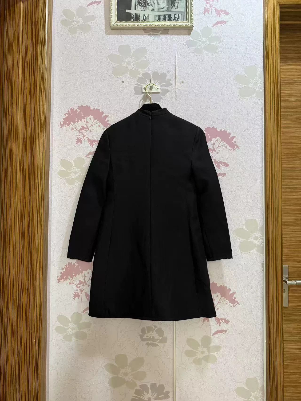Valentino Valentino Black Dress F40 Size US XS / EU 42 / 0 - 1 Thumbnail