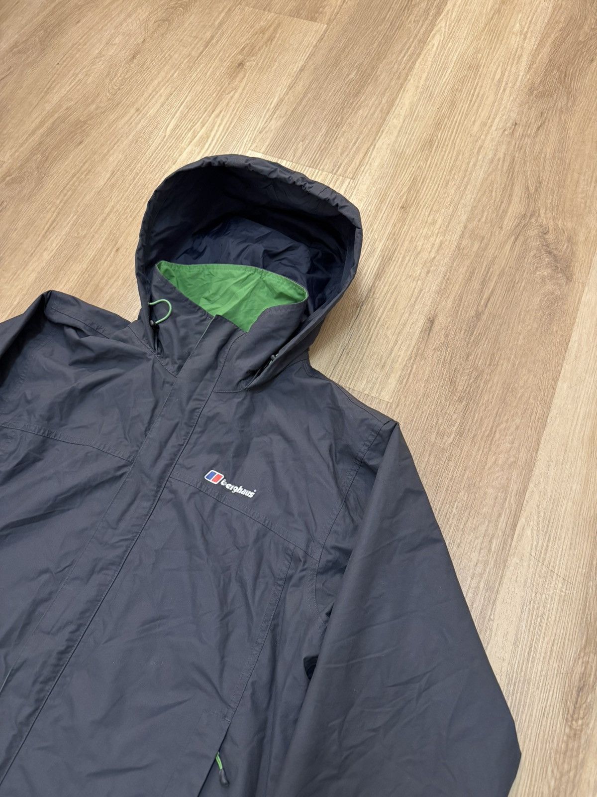 Berghaus Berghaus AQ2 Waterproof Gorpcore Trekking Jacket size L Size US L / EU 52-54 / 3 - 5 Thumbnail