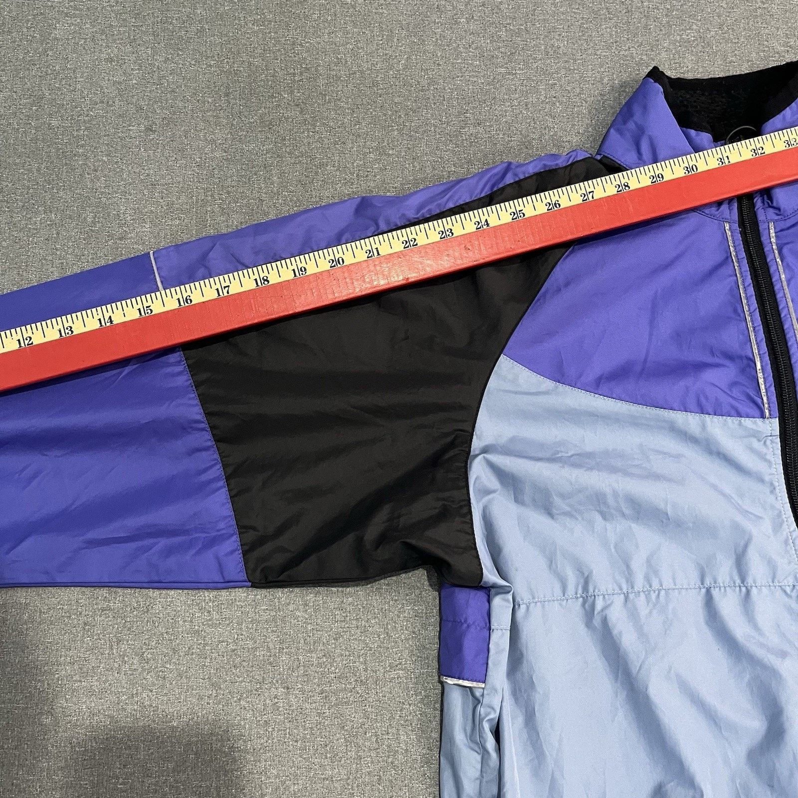 Nike Vintage Nike Jacket Women's Large Purple Lightweight wind Size M / US 6-8 / IT 42-44 - 4 Thumbnail