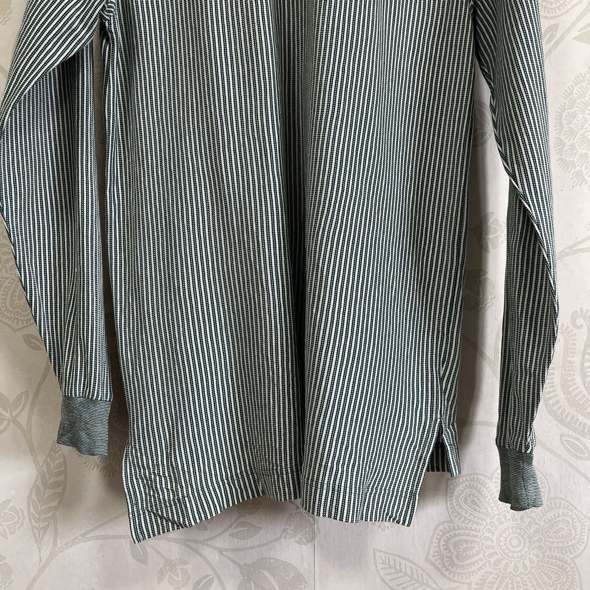 Burberry × Vintage Vintage Burberrys Polo Long Sleeves Shirt Size US M / EU 48-50 / 2 - 11 Thumbnail