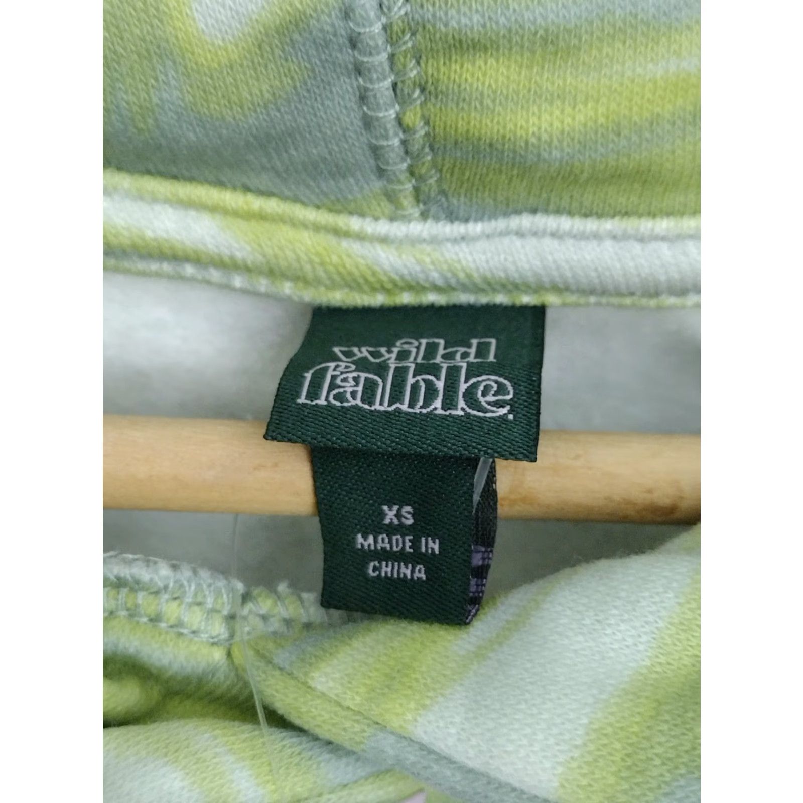 Vintage Nike Wild Fable Hoodie Women's XS Green Crewneck Hooded Pullover Solid Drawstring Activewear Winter 90s (if applicable) Mens Women Girls Size XS / US 0-2 / IT 36-38 - 5 Thumbnail