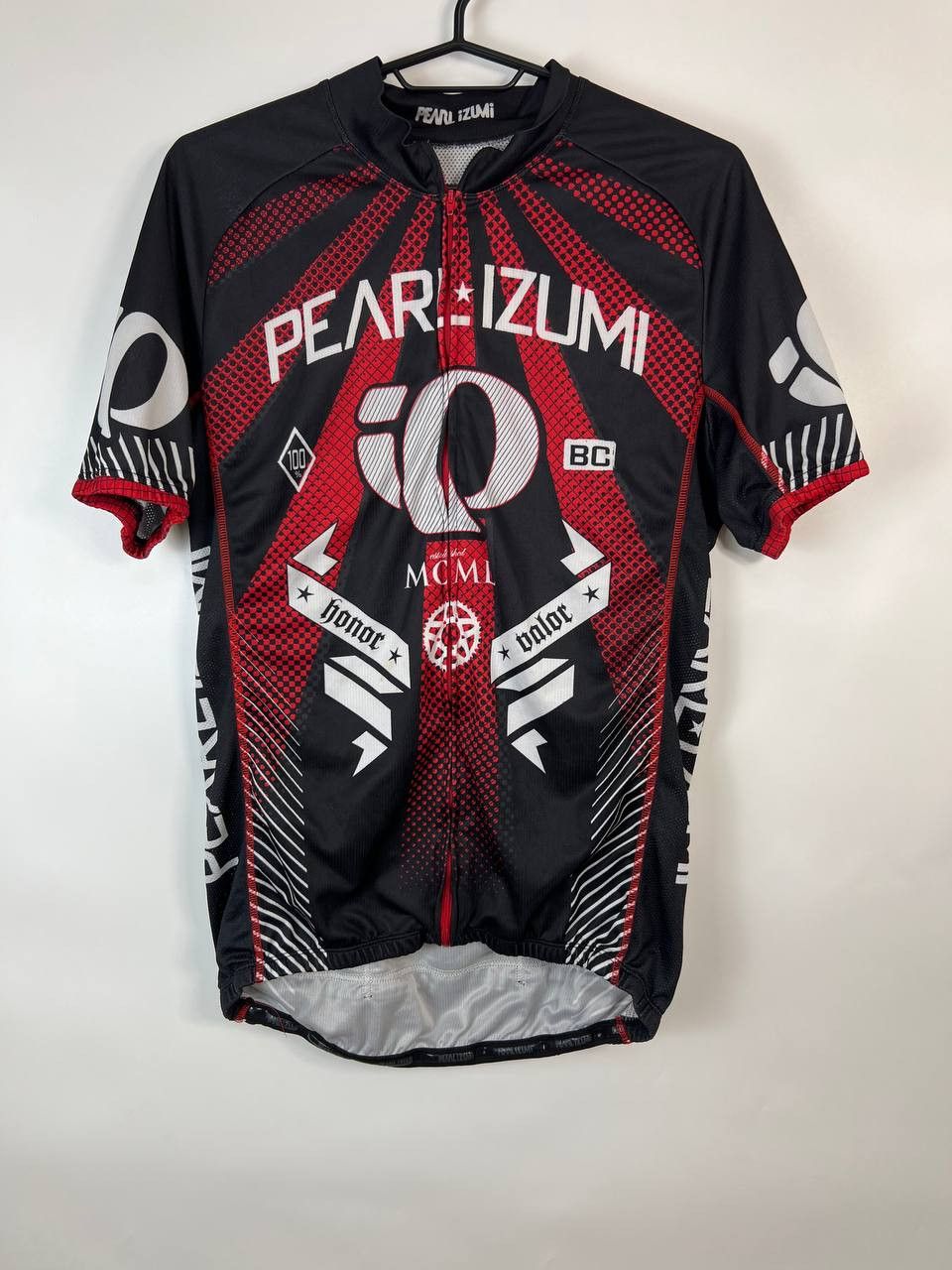 PEARL iZUMi PEARL IZUMI CYCLING JERSEY BLACK RED GRAPHIC FULL ZIP SIZE M Size US M / EU 48-50 / 2 - 1 Thumbnail