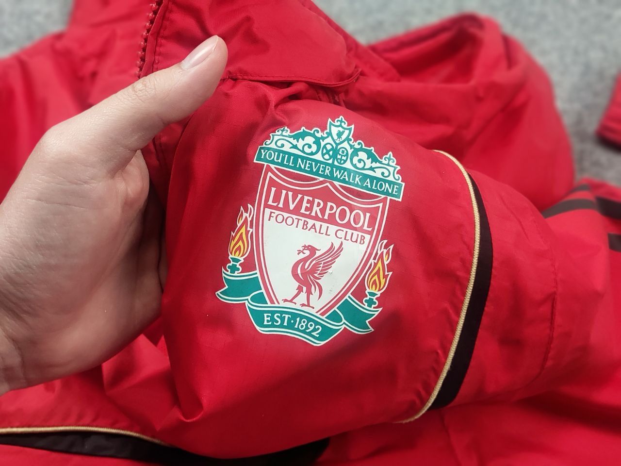 Adidas Vintage Adidas Liverpool 2009-10 Football Soccer Red Jacket Size US L / EU 52-54 / 3 - 20 Thumbnail