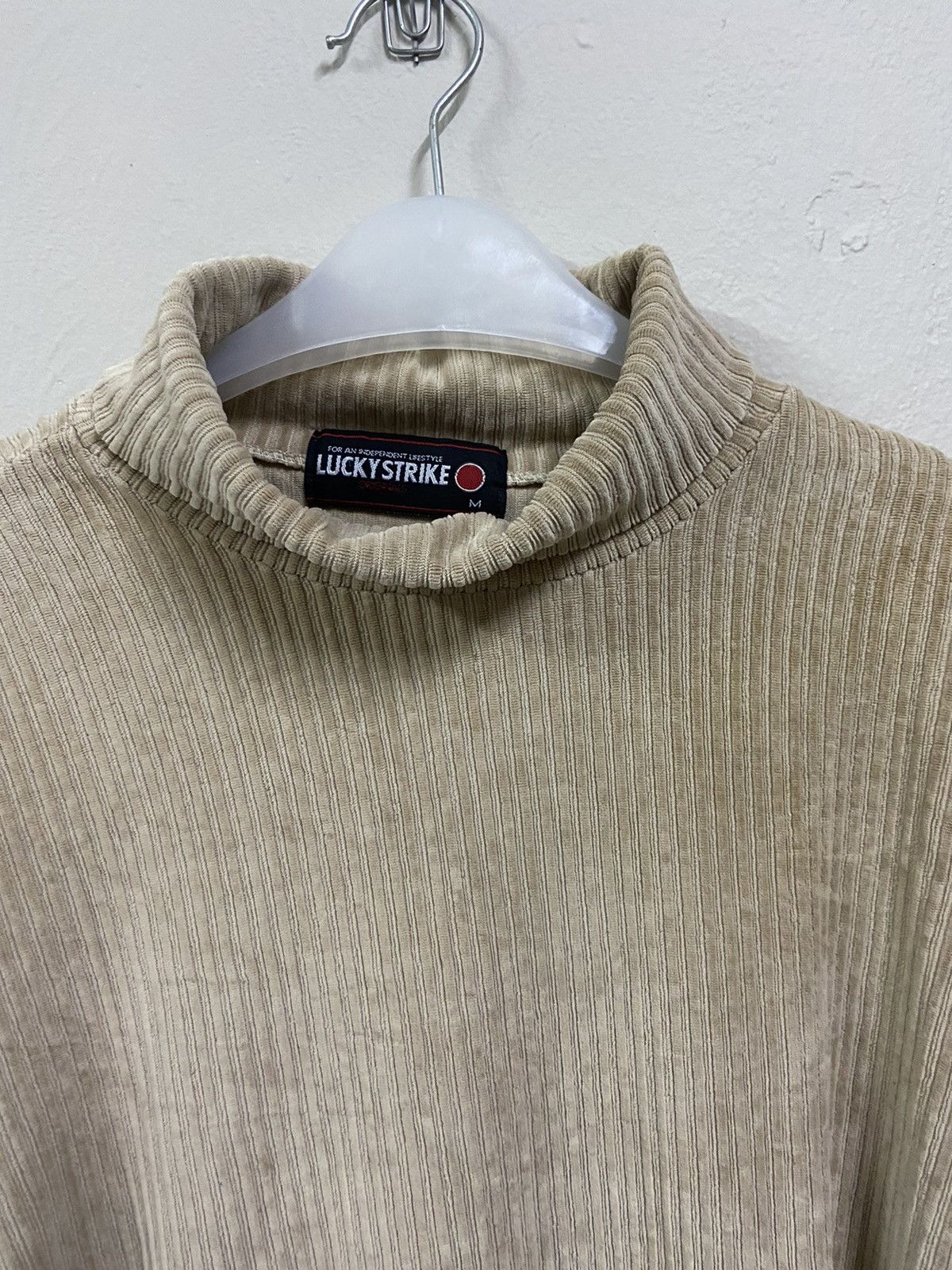 Vintage Vintage Lucky Strike Corduroy Turtlenecks Size US M / EU 48-50 / 2 - 2 Thumbnail