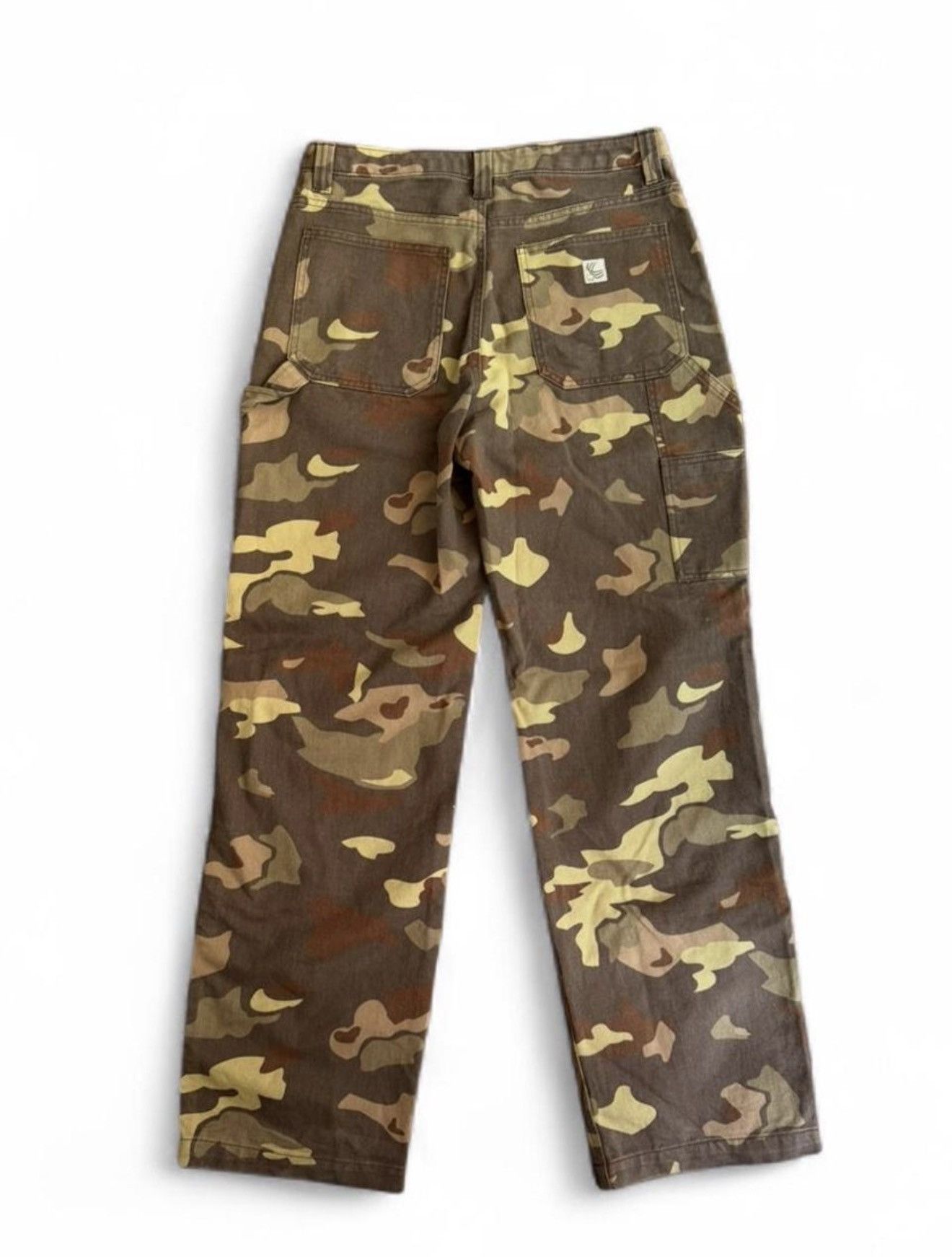 TNA Y2K camo cargo baggy jeans Aritzia TNA size 8 Size 30" / US 8 / IT 44 - 4 Thumbnail