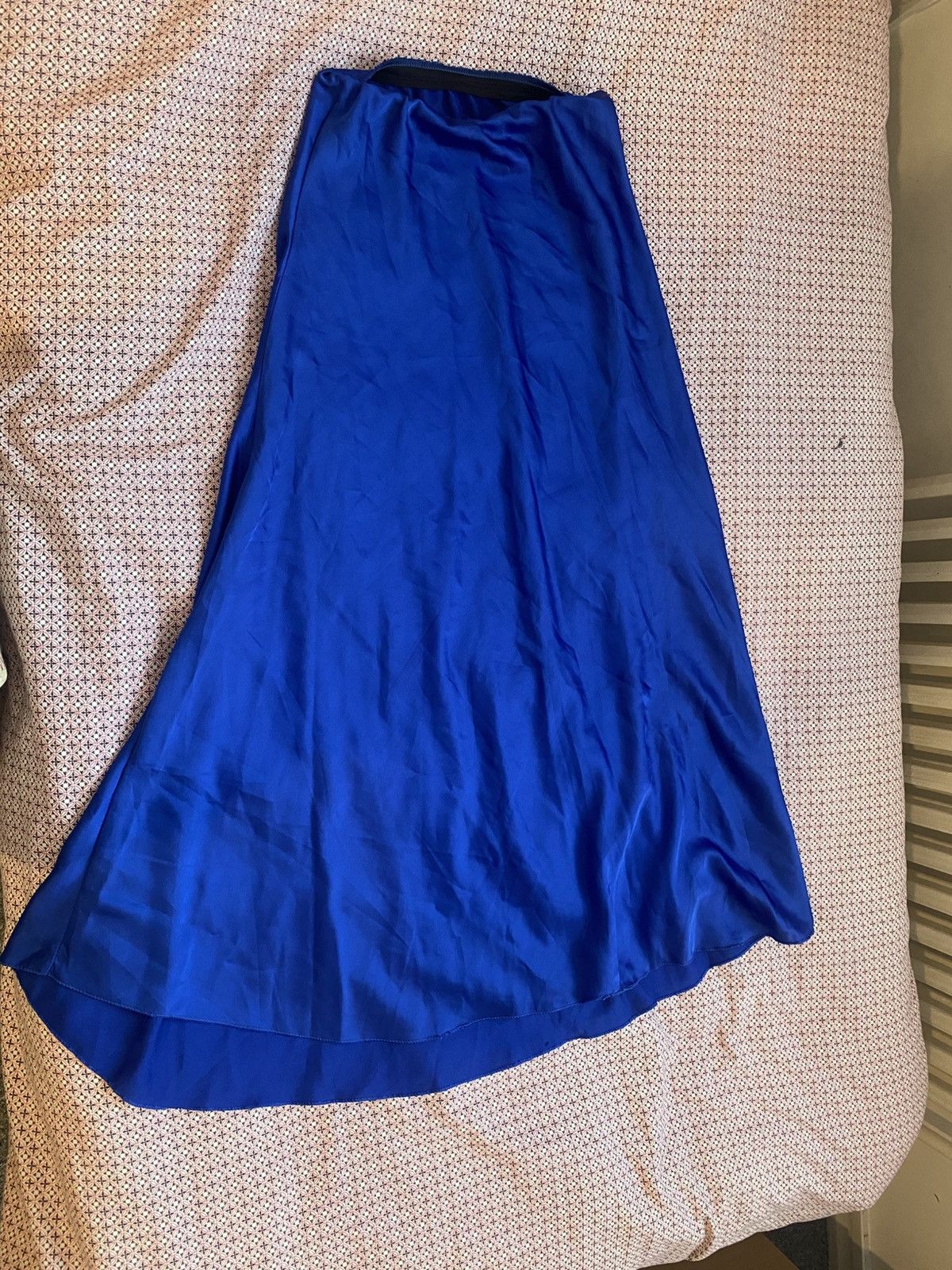 Other Blue satin skirt. Size 27" / US 4 / IT 40 - 3 Thumbnail