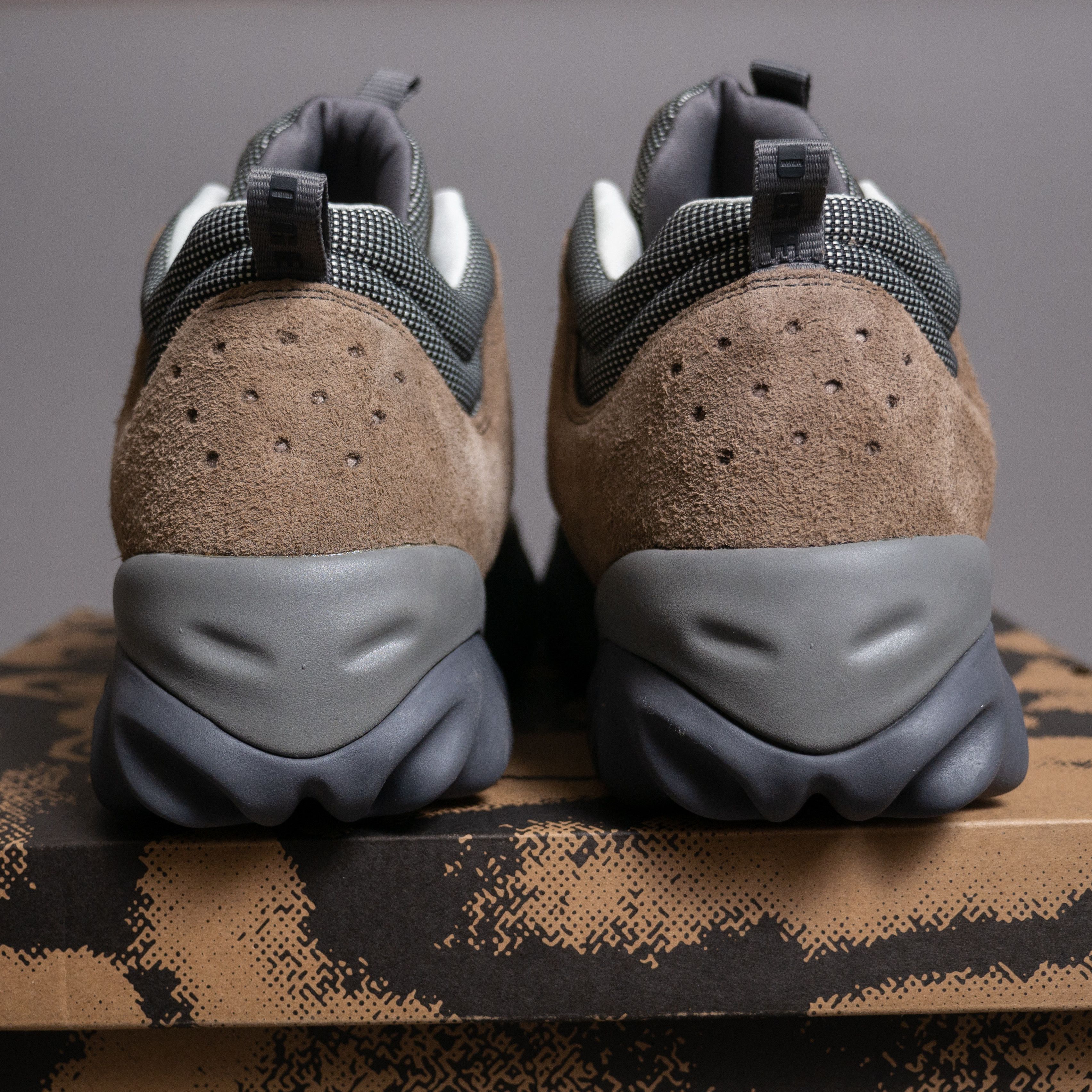Brain Dead × Oakley Oakley x Brain Dead Edge Boot Cobblestone 11.5 Size US 11.5 / EU 44-45 - 4 Thumbnail