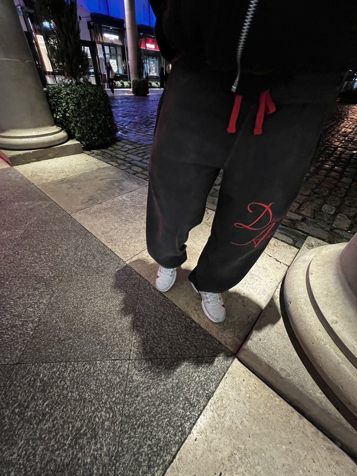 Other Dreamalot - Oversized jogger (Small 28 - 30 / 104cm Length ) Size US 30 / EU 46 - 11 Thumbnail