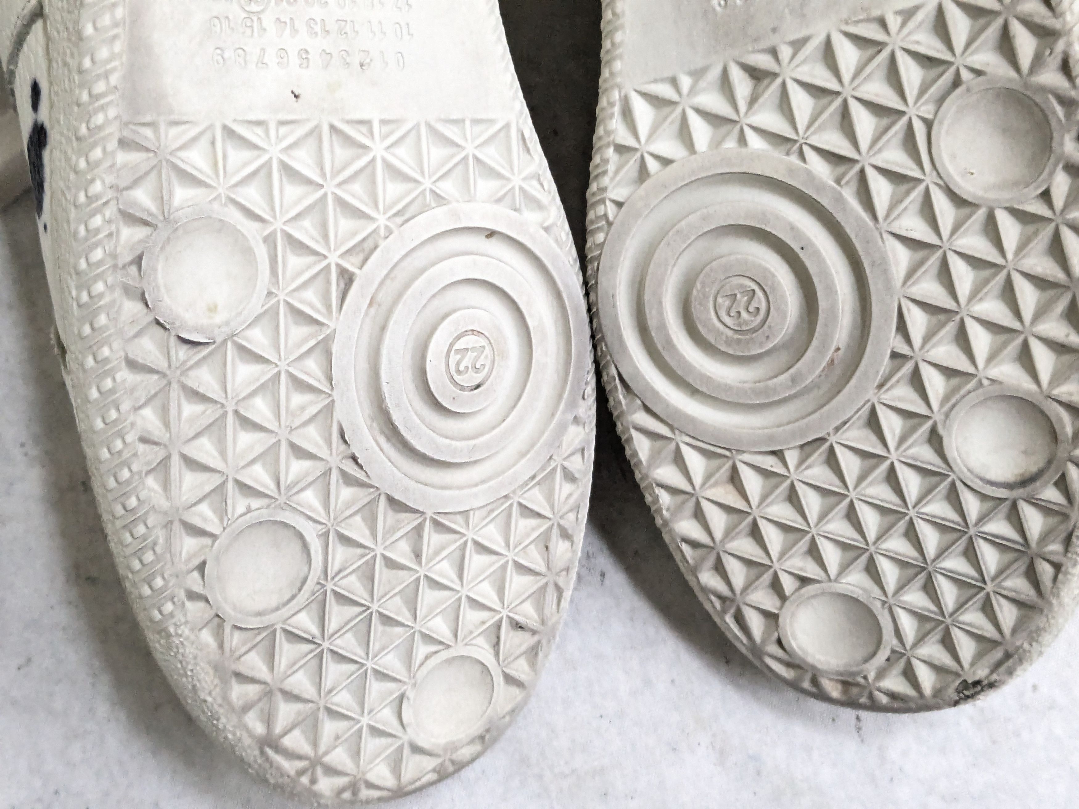 Maison Margiela Maison Margiela GAT Replica White Black 9 39 Low Size US 9 / IT 39 - 16 Thumbnail