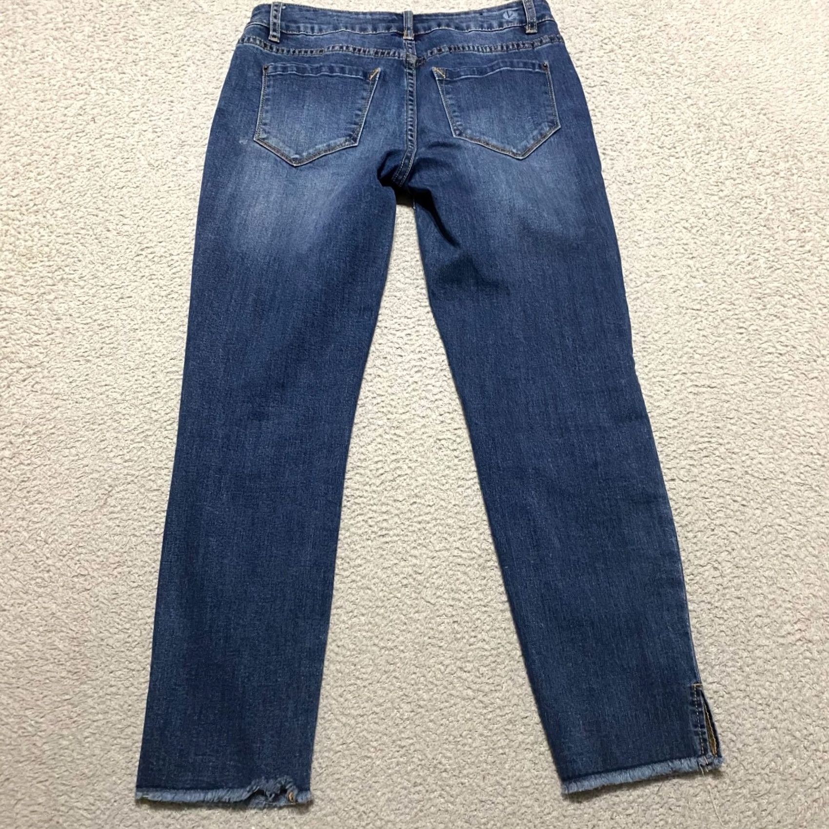 Vintage Kensie Jeans Jeans Blue Denim Medium Wash Mid Rise Ankle Distressed 27x24 5-Pocket Womens Size 26" / US 2 / IT 38 - 2 Thumbnail