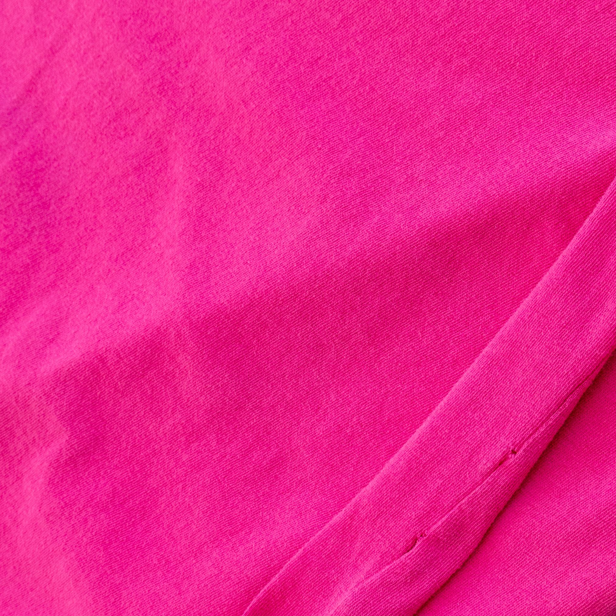 Gucci Gucci Men’s 2018 Guccy Hot Pink Cotton Love letter T-Shirt Size US S / EU 44-46 / 1 - 7 Thumbnail