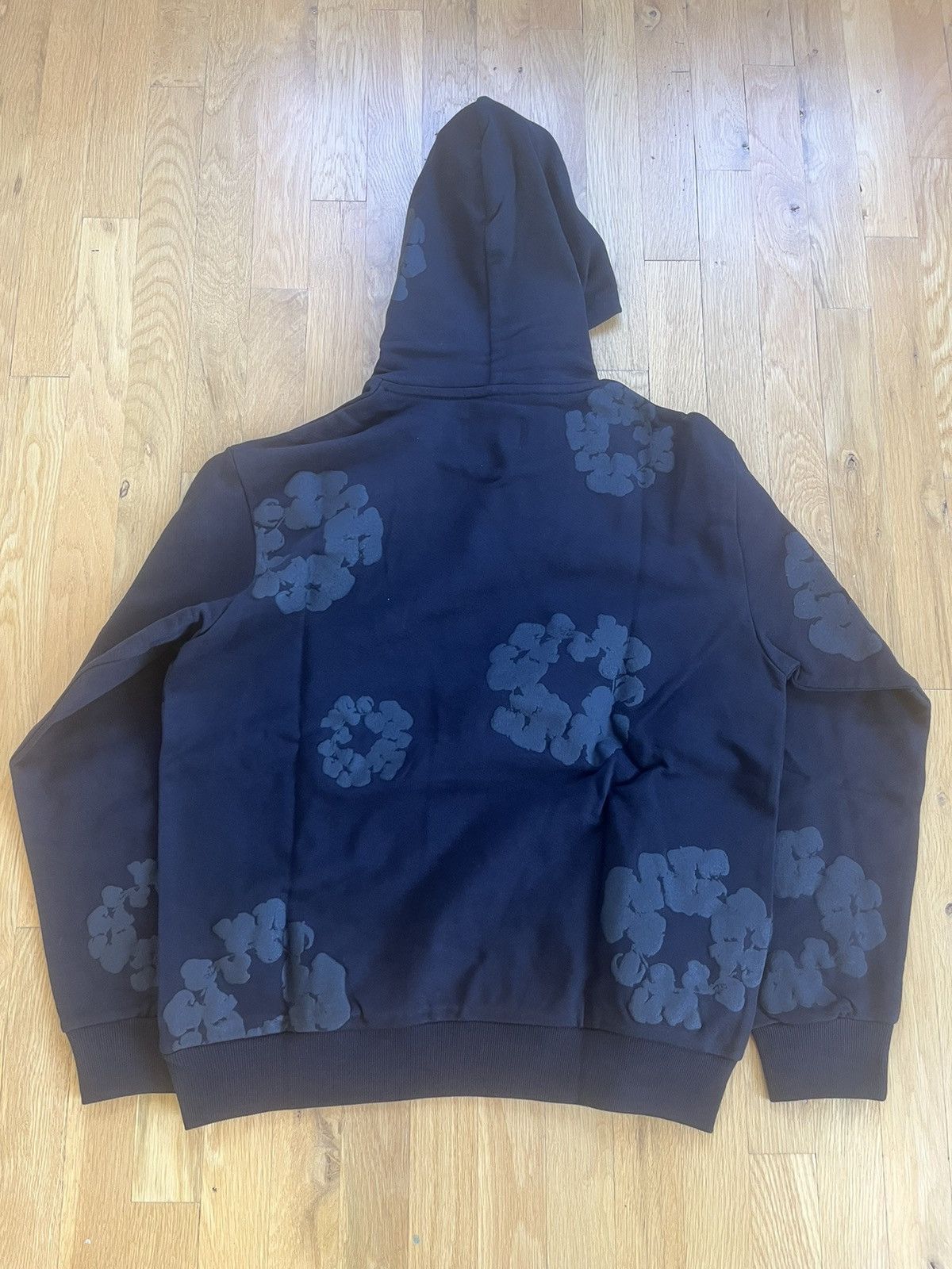 DENIM TEARS Denim Tears Monochrome Cotton Wreath Hoodie