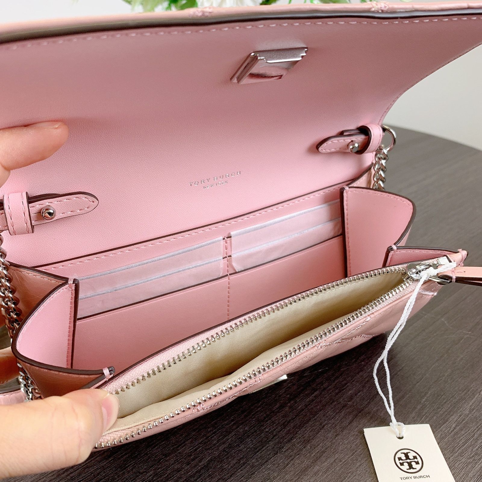 Tory Burch Tory Burch 156095 WILLA GLAZED CHAIN WALLET IN ROSE SACHET Size ONE SIZE - 7 Thumbnail