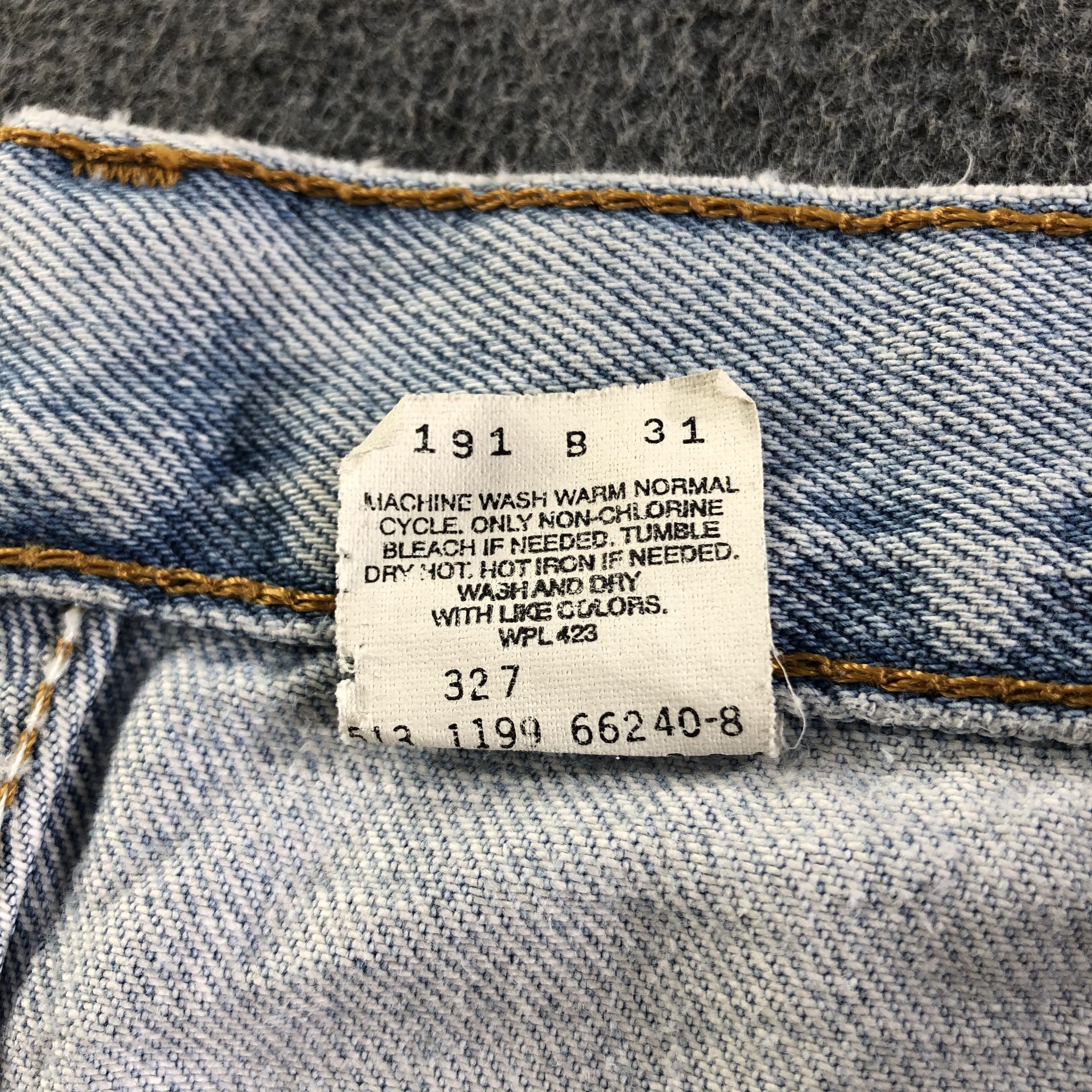 Levi's 90s Vintage Light Wash Levis 550 Jeans-J3697 Size US 33 - 14 Thumbnail