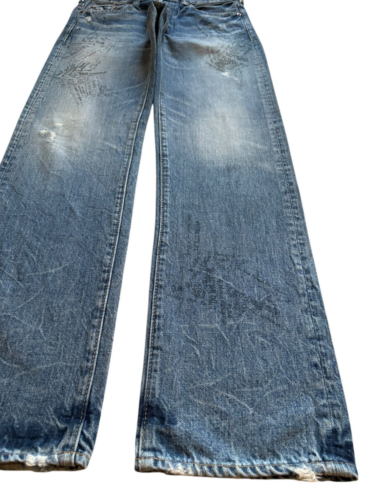 Japanese Brand Vintage Japanese Brand Printed Faded Wash Distressed Jeans Size US 30 / EU 46 - 7 Thumbnail