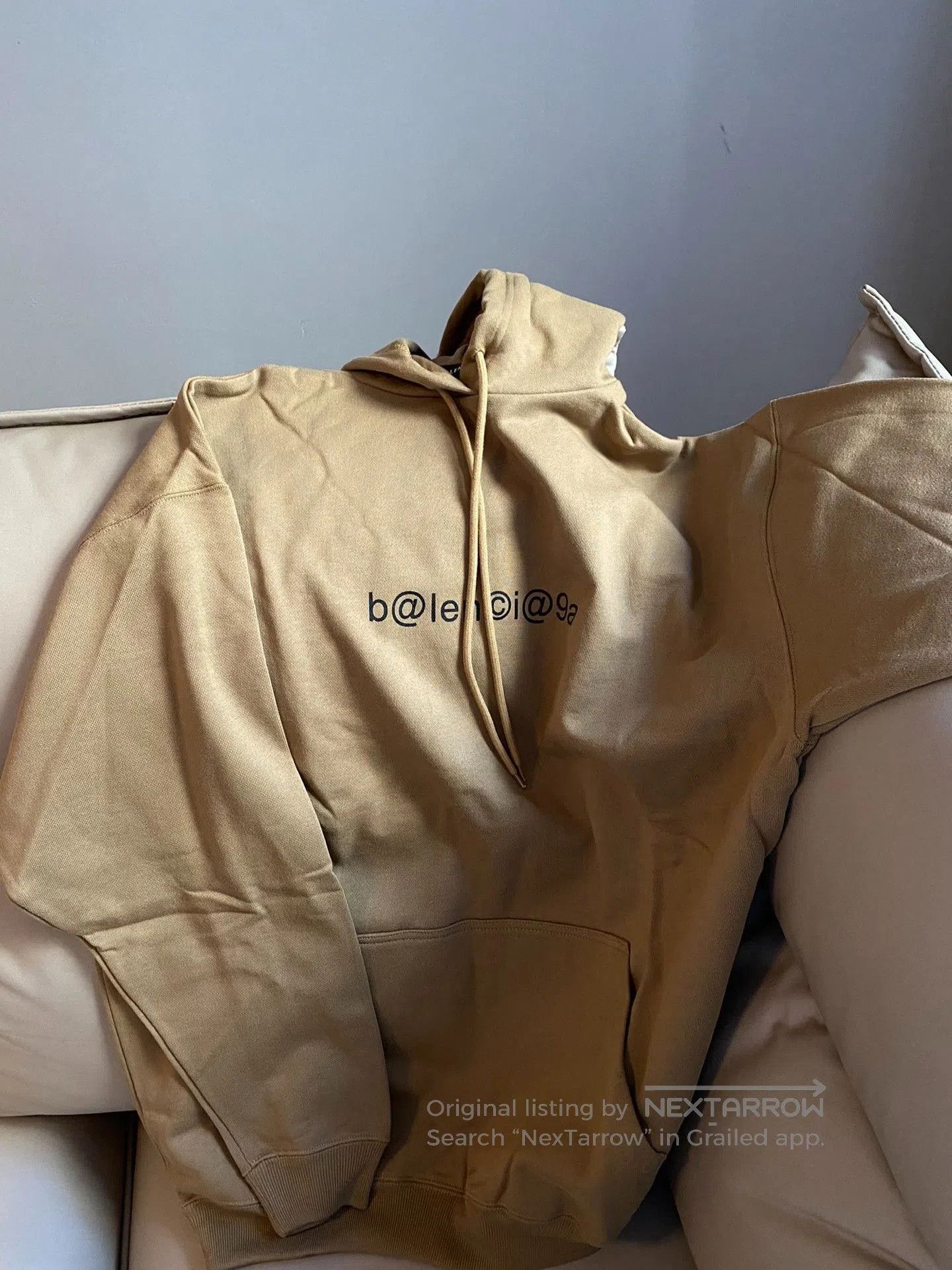 Balenciaga Balenciaga Beige Hoodie Sweatshirt XS. Size US XS / EU 42 / 0 - 5 Thumbnail