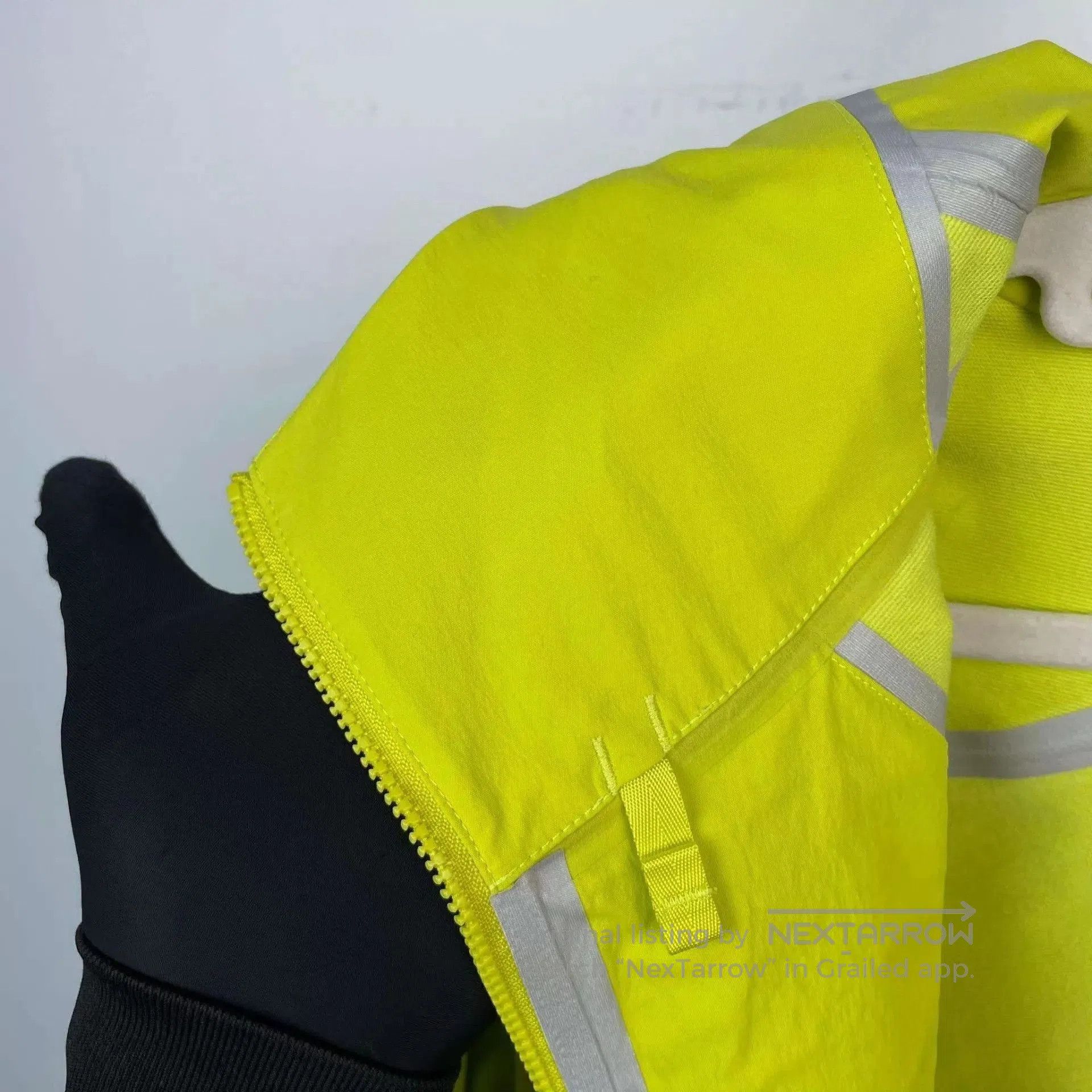Arc'teryx Hooded Light Jacket . Size US M / EU 48-50 / 2 - 5 Thumbnail