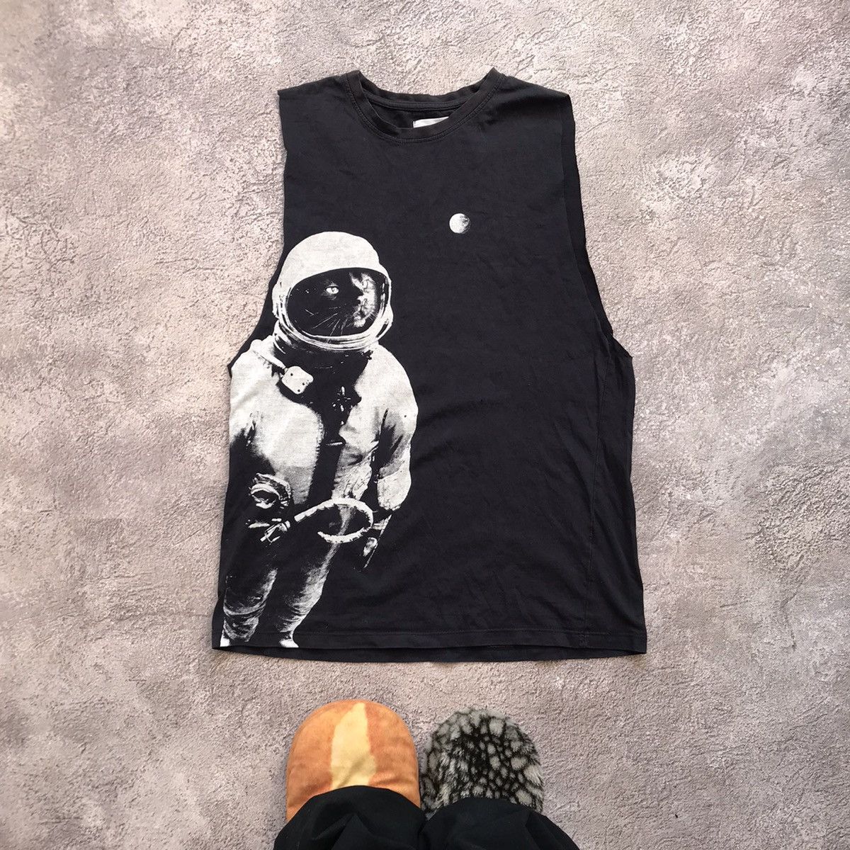 Vintage Vintage 90s Astronaut Graphic Tank Top Y2K Streetwear Boxy M Size US M / EU 48-50 / 2 - 1 Thumbnail