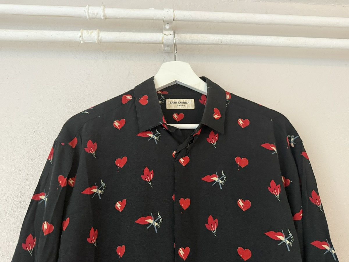 Saint Laurent Paris Black Shirt with Heart and Floral Motif Print Size US M / EU 48-50 / 2 - 4 Thumbnail