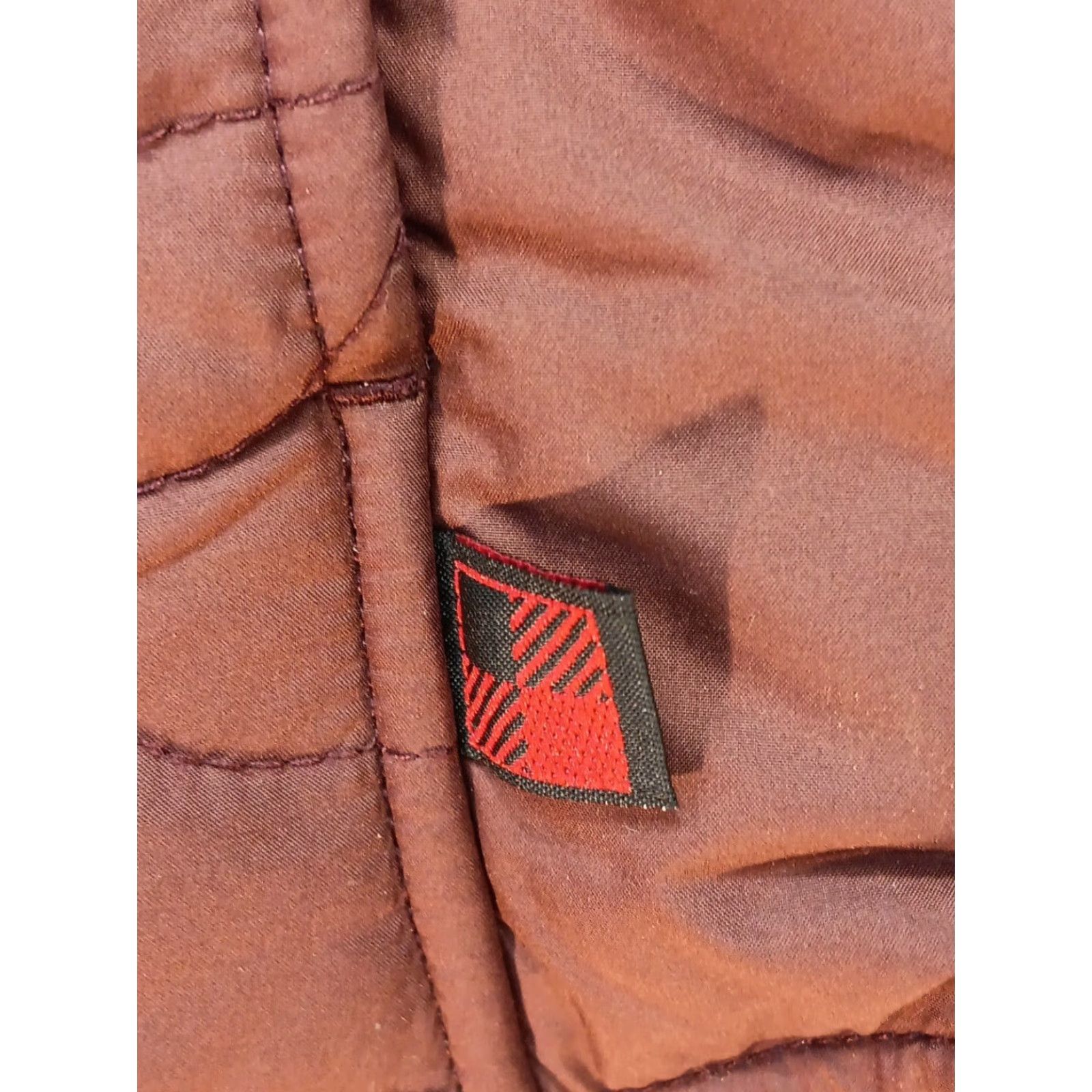 Vintage Woolrich Jacket Women M Red Cabernet Quilted Woolshell Button Snap Mid-Length Classic Casual Size M / US 6-8 / IT 42-44 - 6 Thumbnail