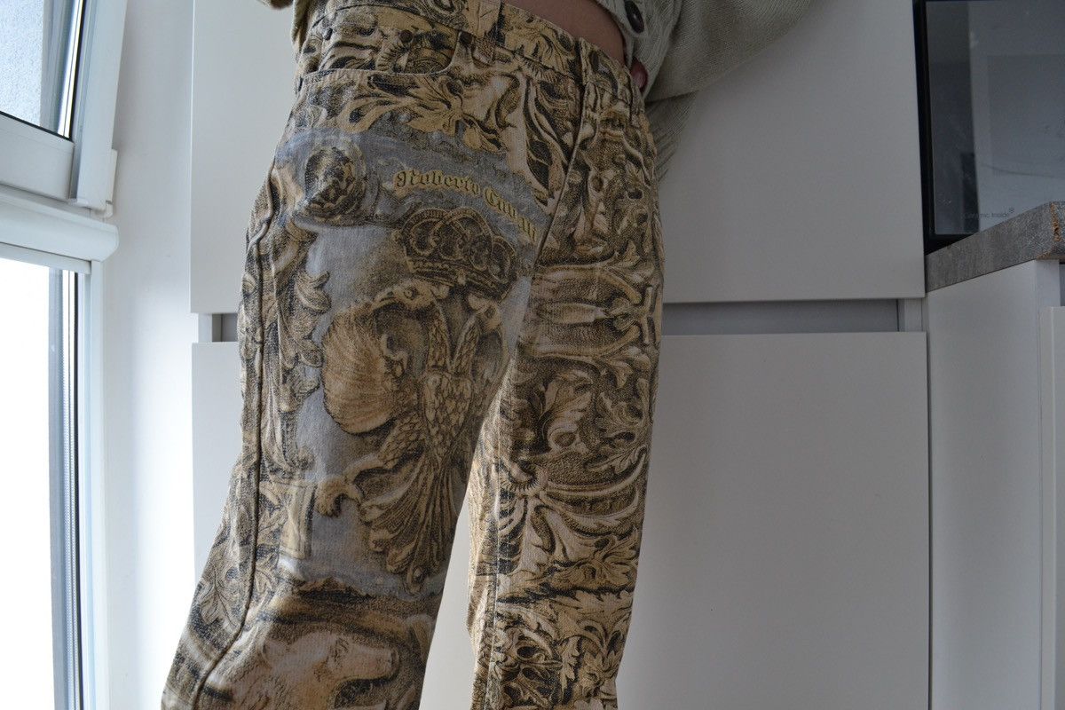 Roberto Cavalli Roberto Cavalli Jeans Pants Renaissance Print Vintage Size US 30 / EU 46 - 9 Thumbnail
