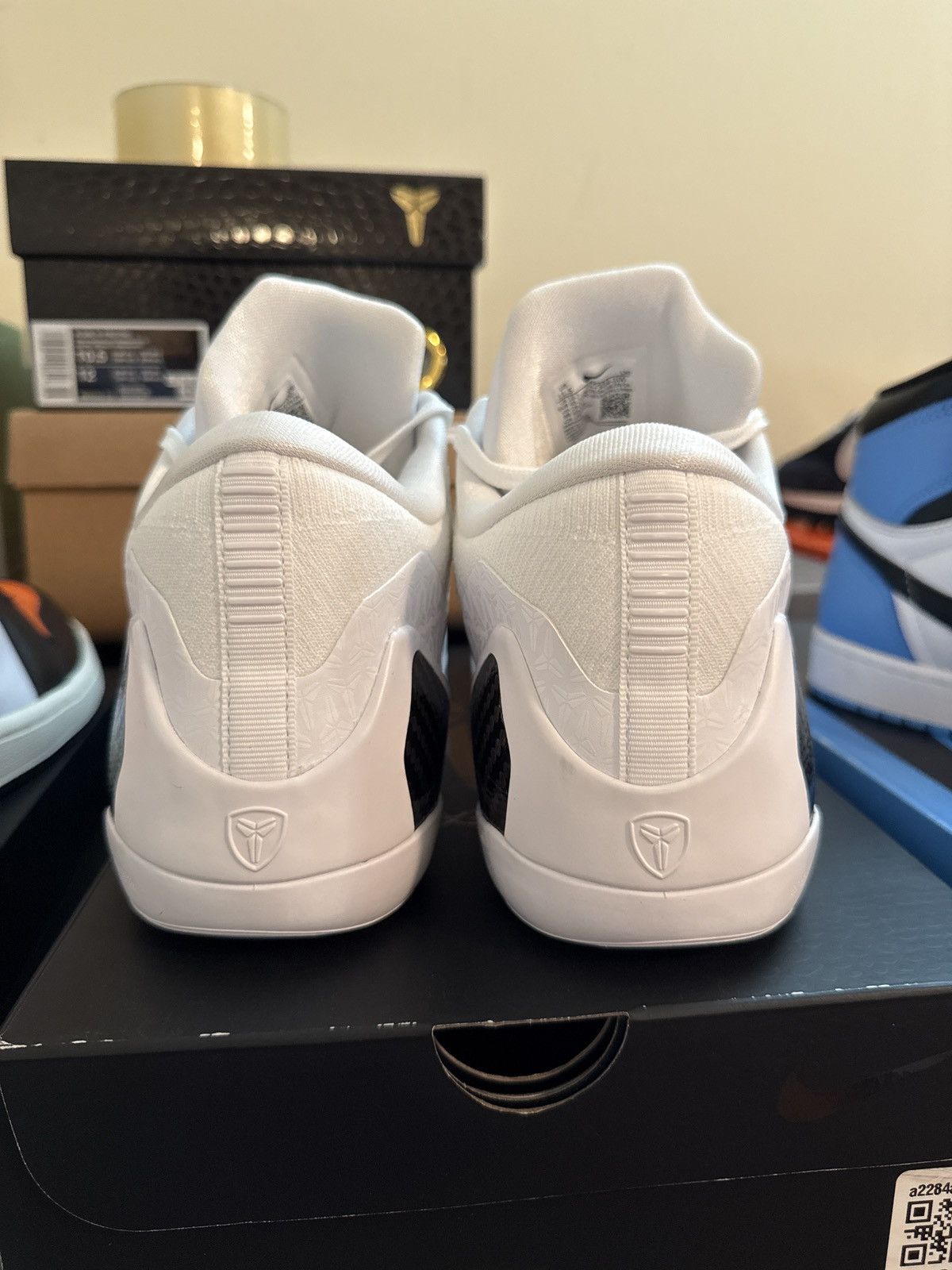 Nike Kobe 9 Halo Size 11.5 Size US 11.5 / EU 44-45 - 4 Thumbnail