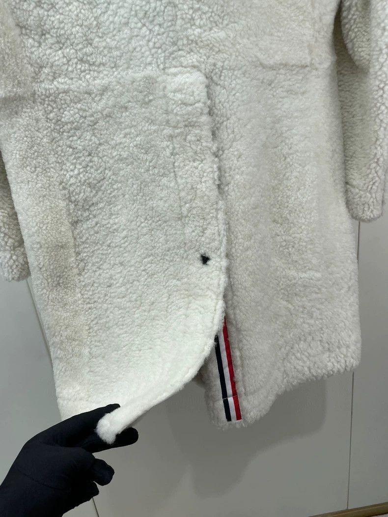 Chanel Reversible Wool Fur Coat -2505 Size US M / EU 48-50 / 2 - 5 Thumbnail