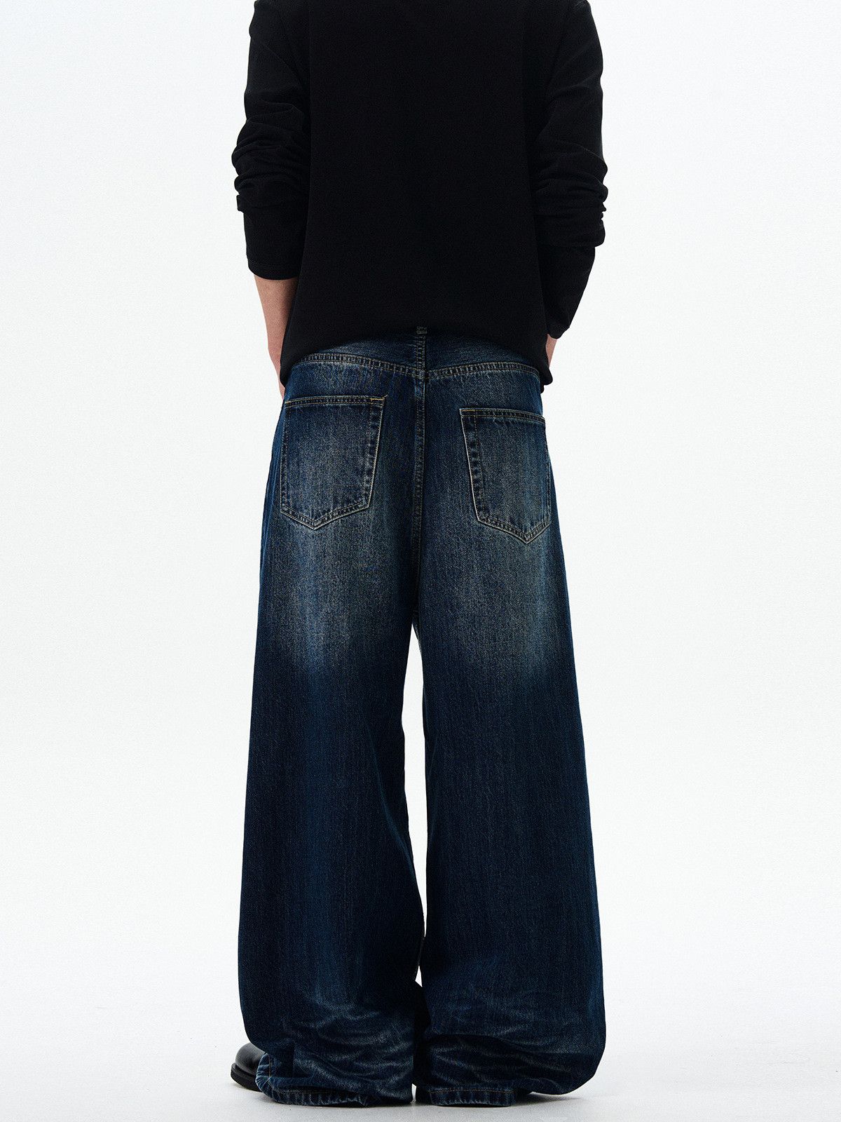 Vintage Men's American Street Loose-Fit Straight-Leg Washed Jeans Size US 33 - 5 Thumbnail