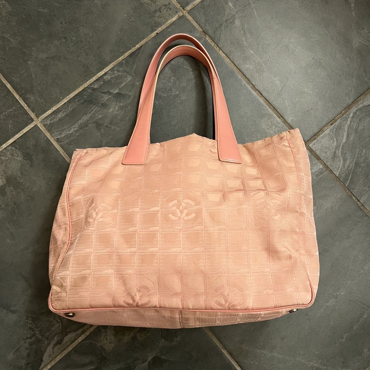Chanel Vintage Y2K Chanel bag Size ONE SIZE - 1 Thumbnail