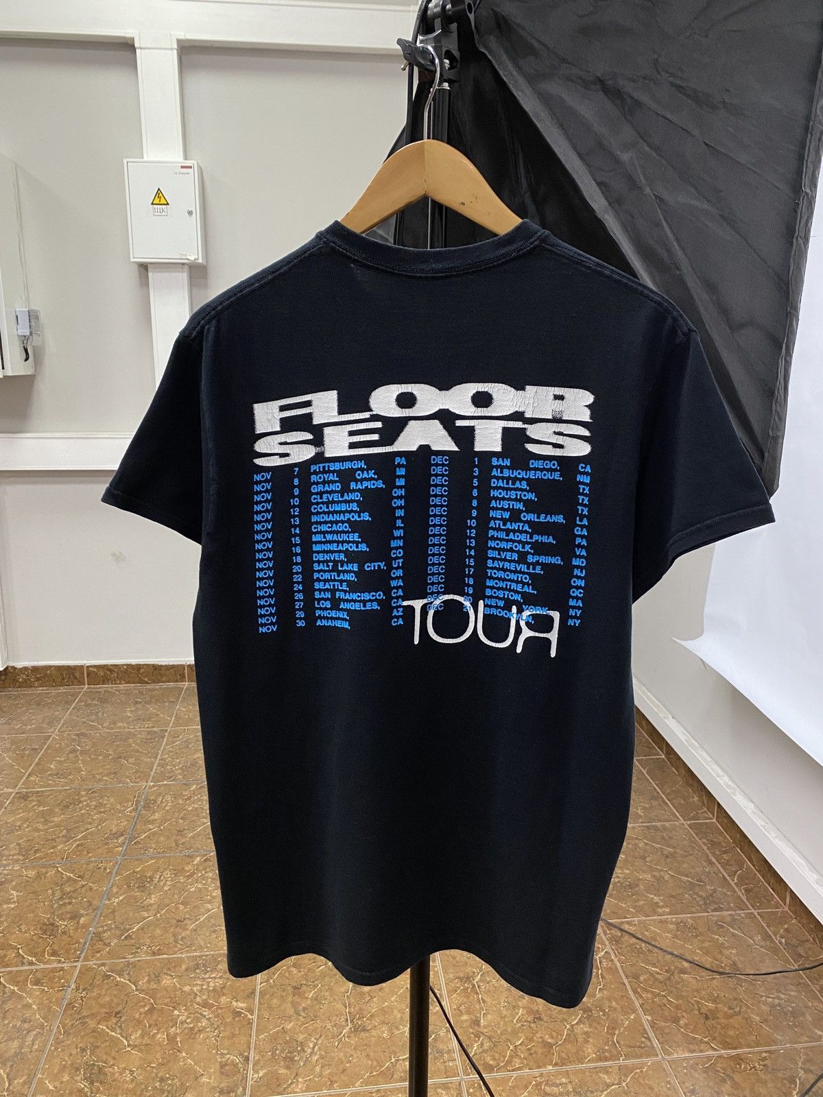 Band Tees × Rap Tees 🇺🇸 Y2K ASAP FERG Floor Seats Tour T-Shirt Rare Retro Hype Size US M / EU 48-50 / 2 - 2 Thumbnail