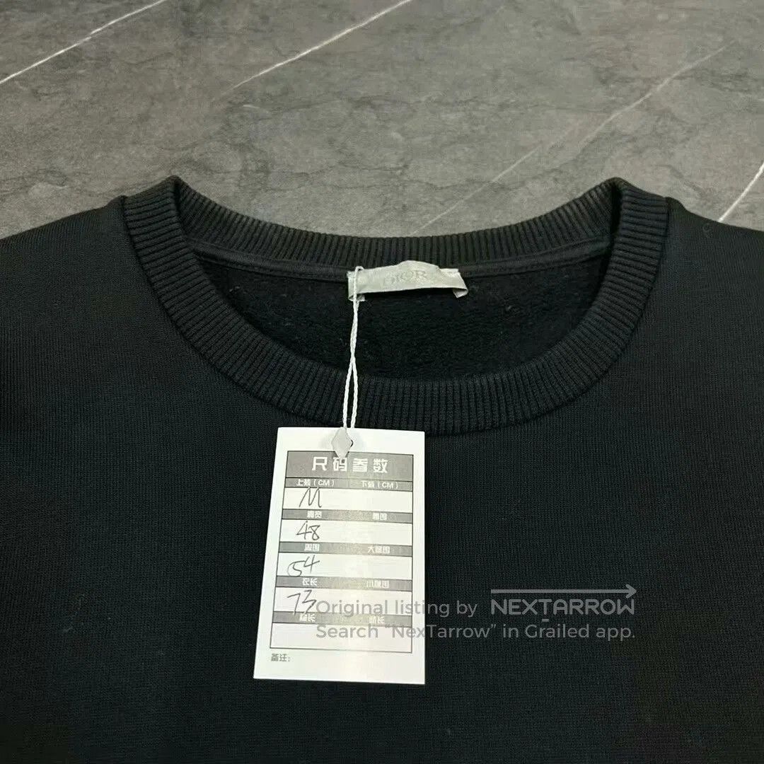 Dior dior kaws rhinestone bee sweatshirt size medium. Size US M / EU 48-50 / 2 - 4 Thumbnail