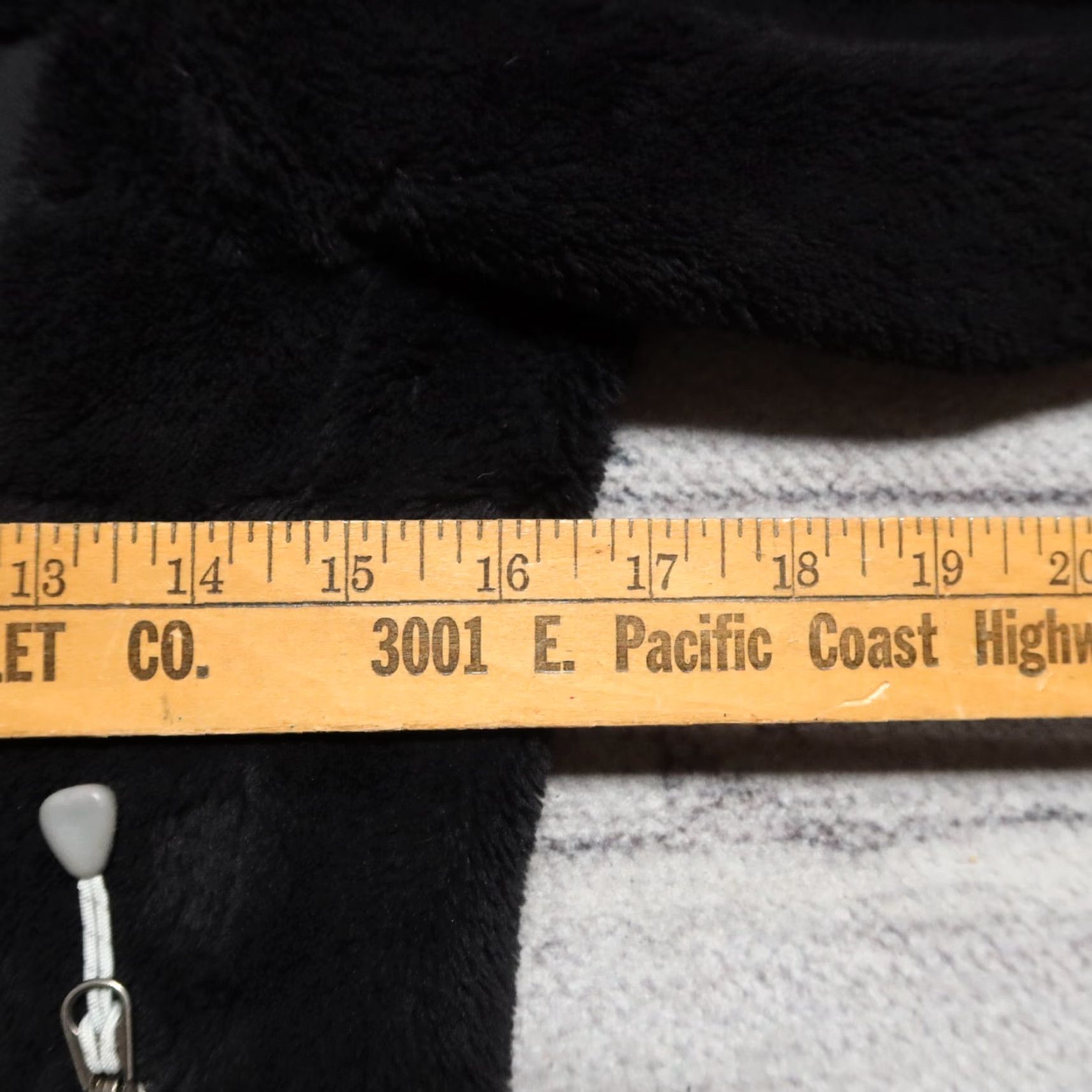 Mountain Hardwear VINTAGE Mountain Hardwear Fleece Monkey Hair Jacket XS Black Size XS / US 0-2 / IT 36-38 - 4 Thumbnail