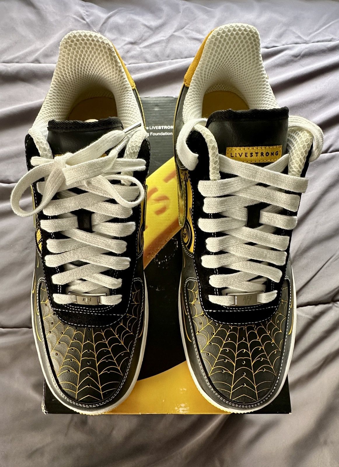 Nike Nike Air Force 1 Low Mr. Cartoon Livestrong Size US 11 / EU 44 - 2 Thumbnail