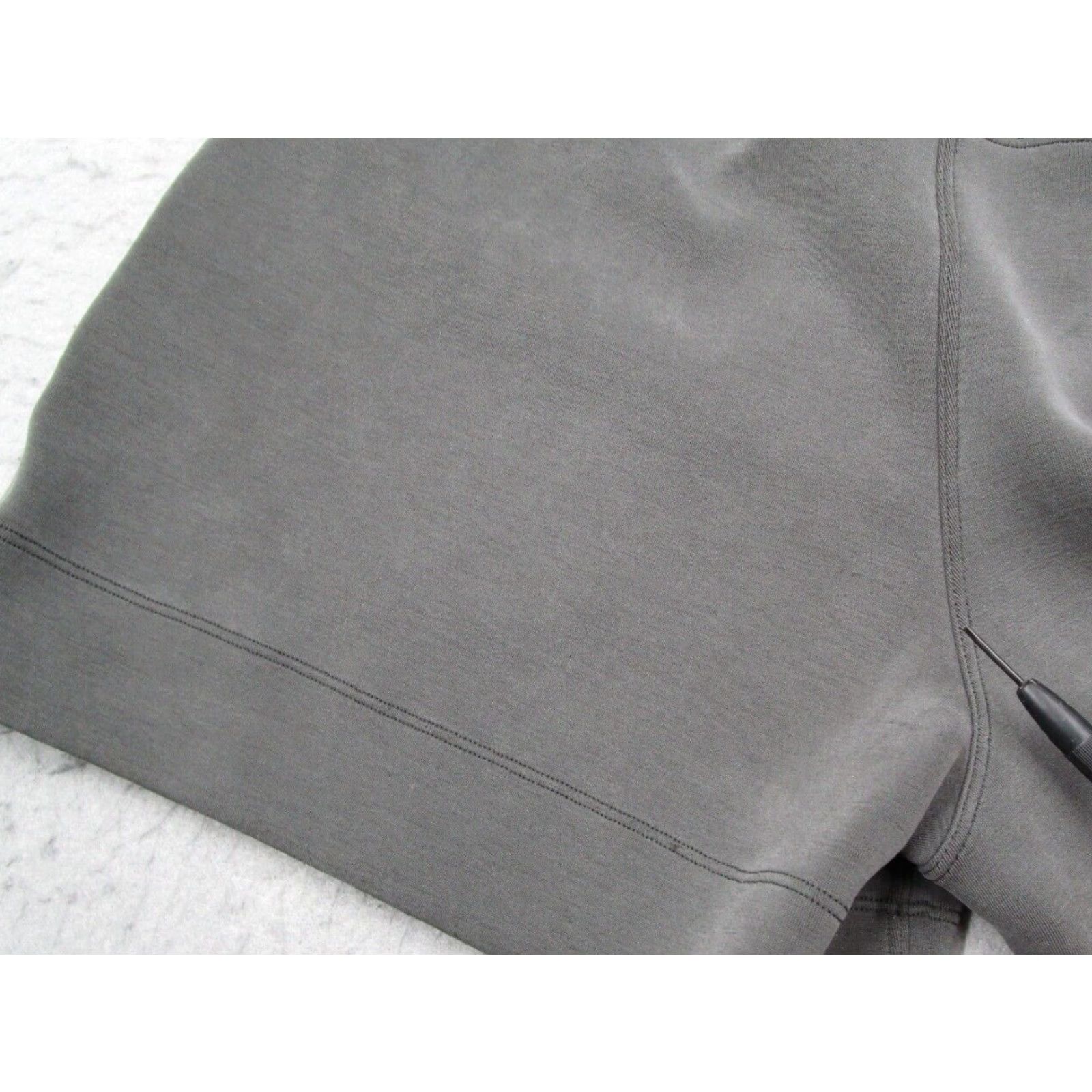 Lululemon Lululemon Women Gray Lounge Shorts 8 3" Inseam Drawstring Recycled Polyester Regular Rise Jazz? Size 30" / US 8 / IT 44 - 5 Thumbnail