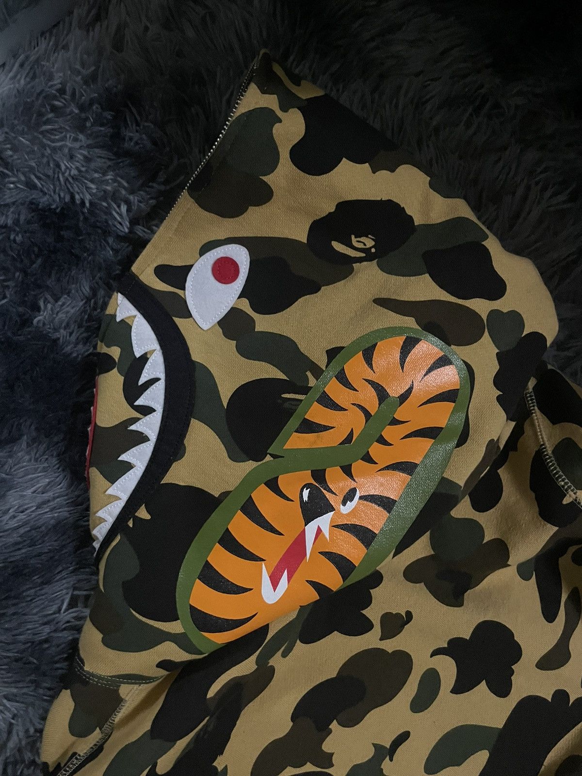 Bape 1st Camo Shark Full Zip Hoodie Size US L / EU 52-54 / 3 - 4 Thumbnail