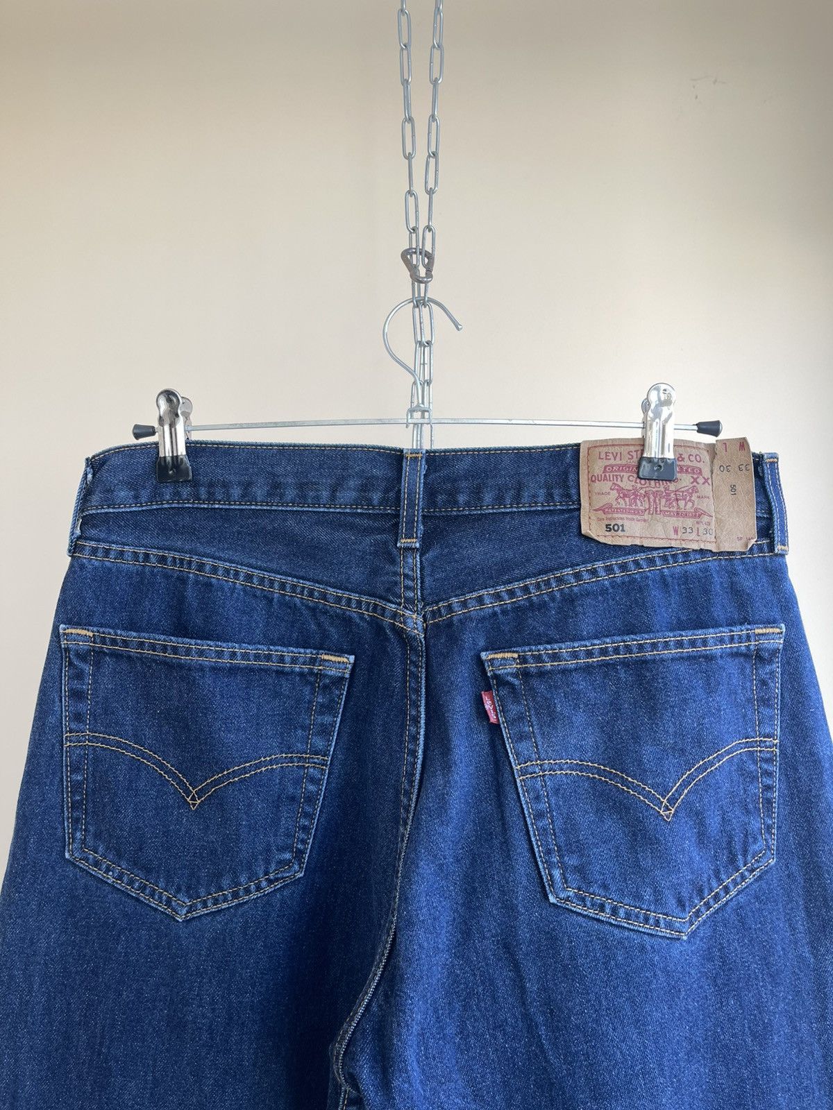 Levi's 501 Tapered Regular Fit 5 Pocket Denim Jeans 2000s 31x30 L30 Size US 31 - 9 Thumbnail